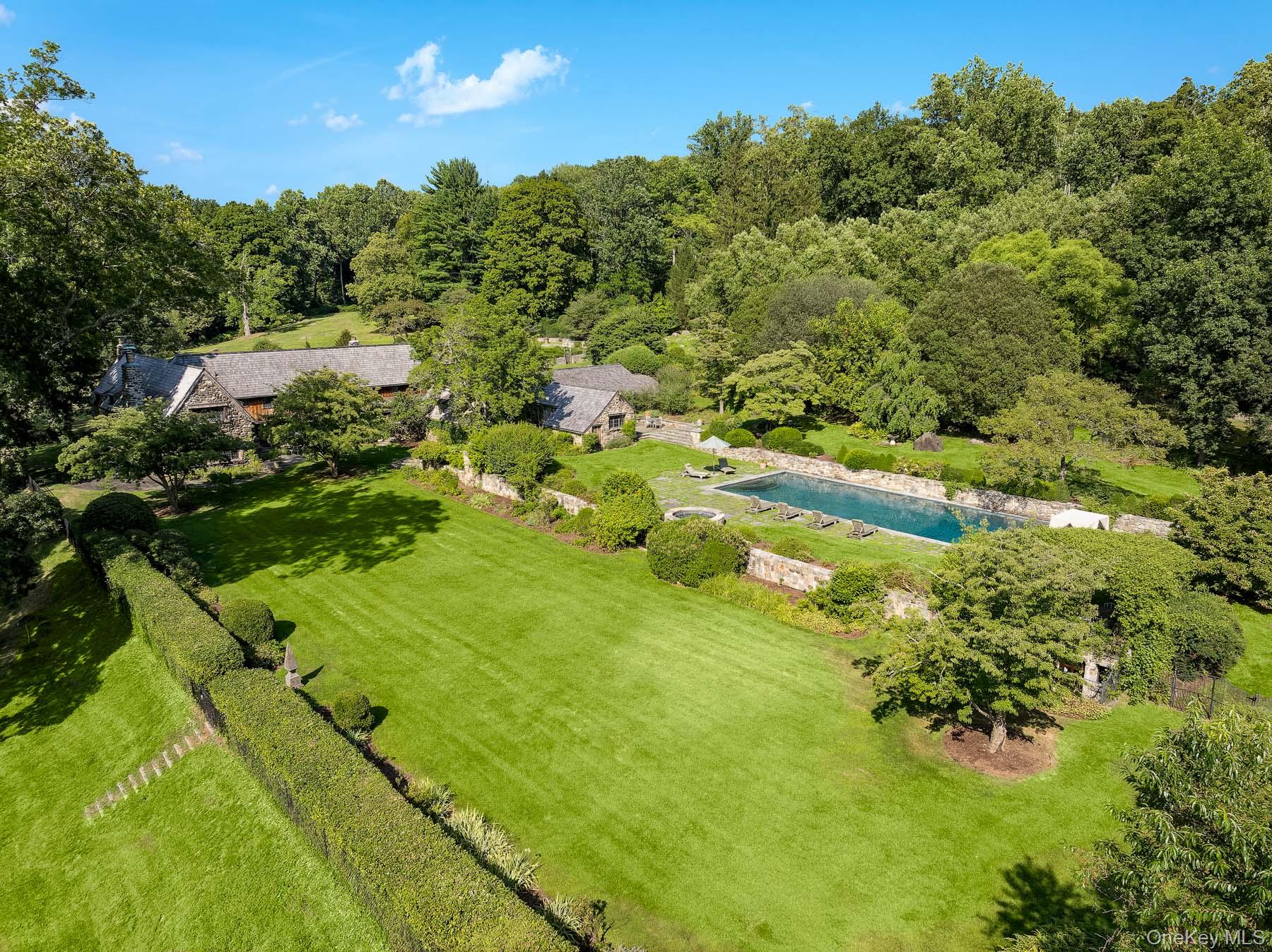 99 Quaker Bridge Road, Croton-on-Hudson, NY 10520