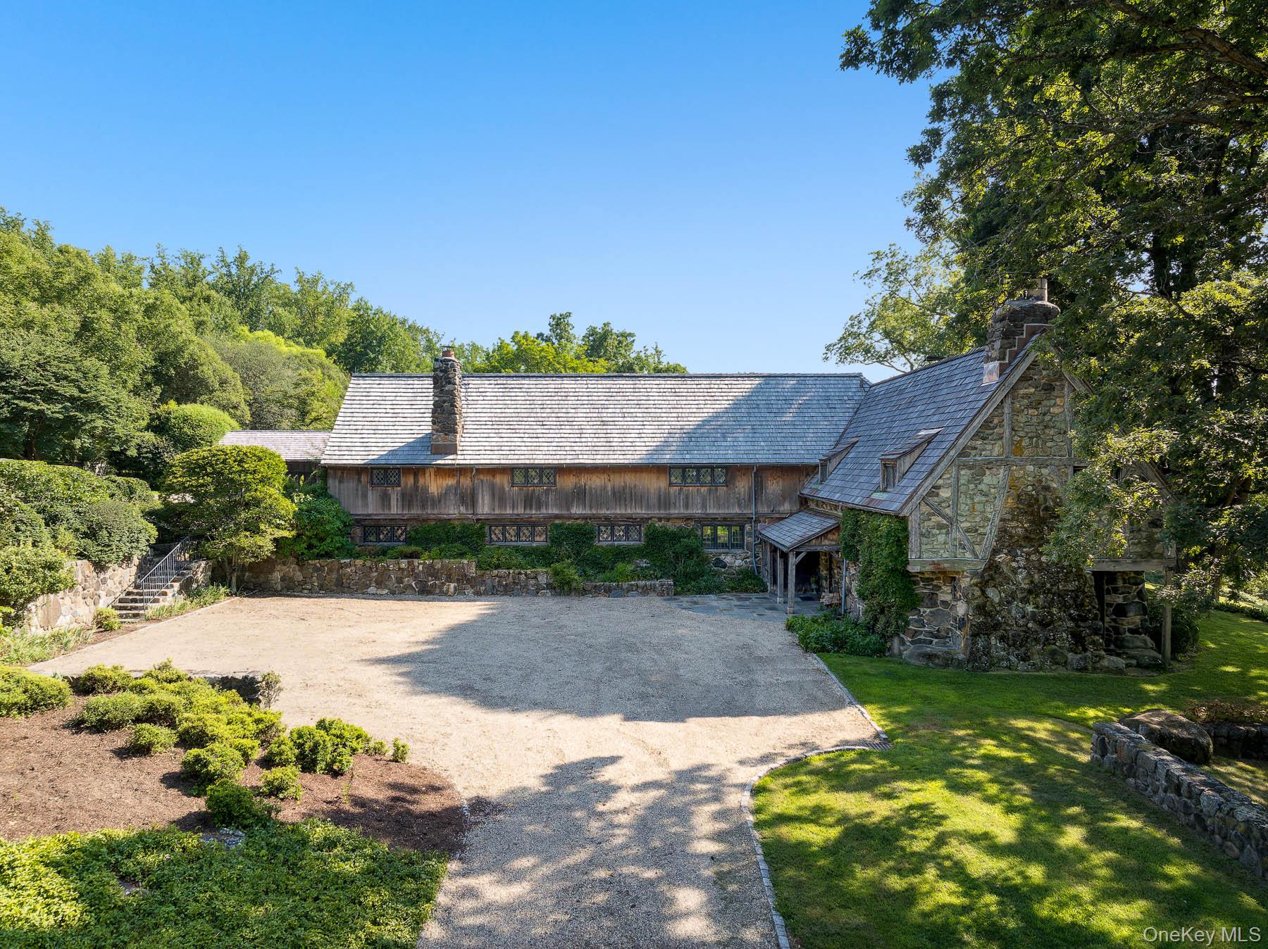 99 Quaker Bridge Road, Croton-on-Hudson, NY 10520