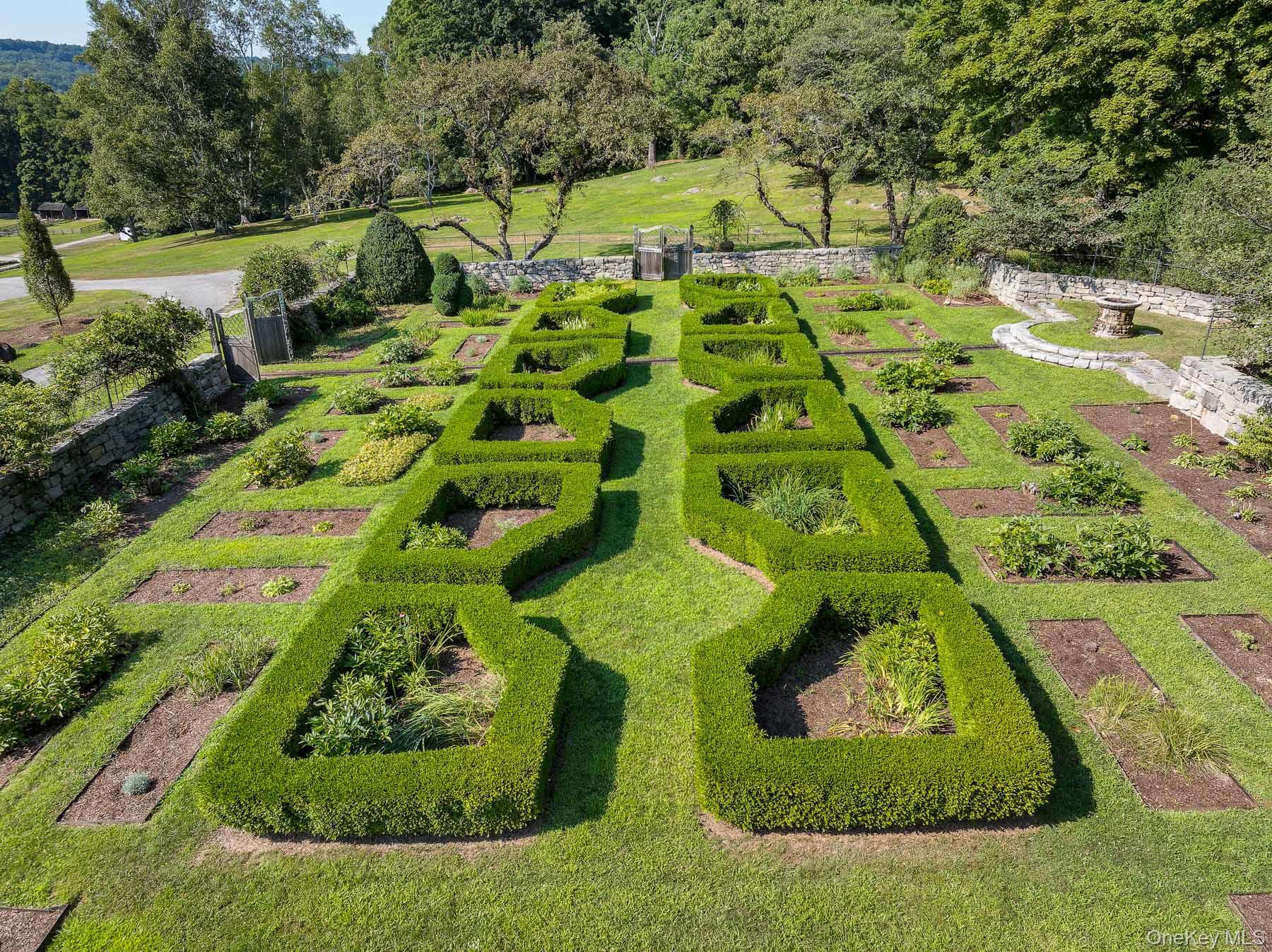 99 Quaker Bridge Road, Croton-on-Hudson, NY 10520