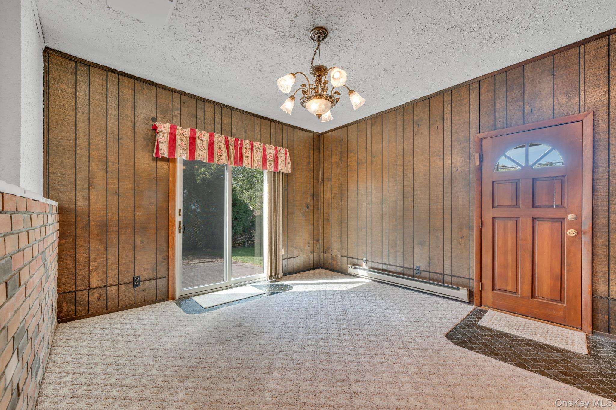 362 W Woodside Avenue, Patchogue, NY 11772