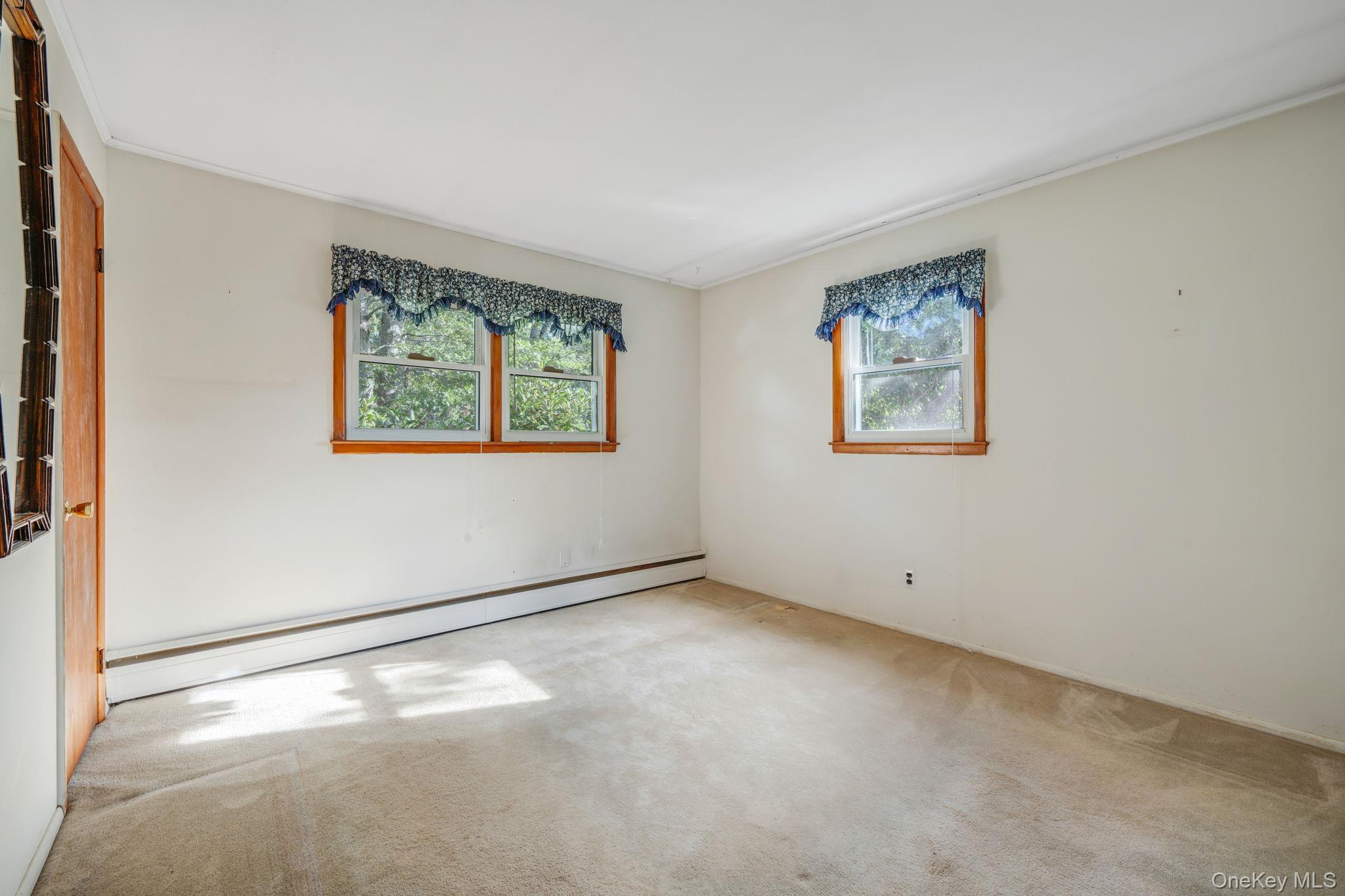 362 W Woodside Avenue, Patchogue, NY 11772