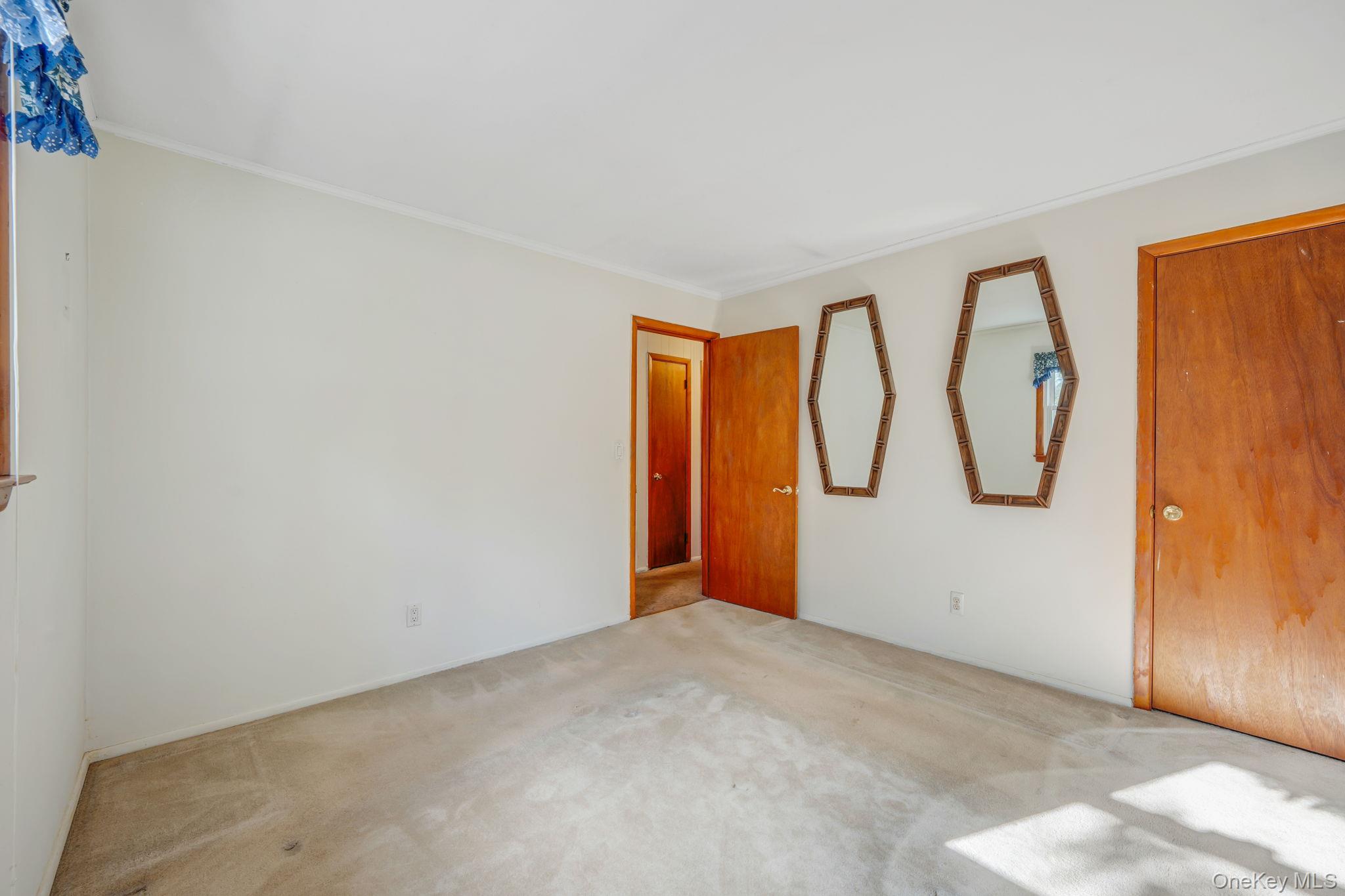 362 W Woodside Avenue, Patchogue, NY 11772