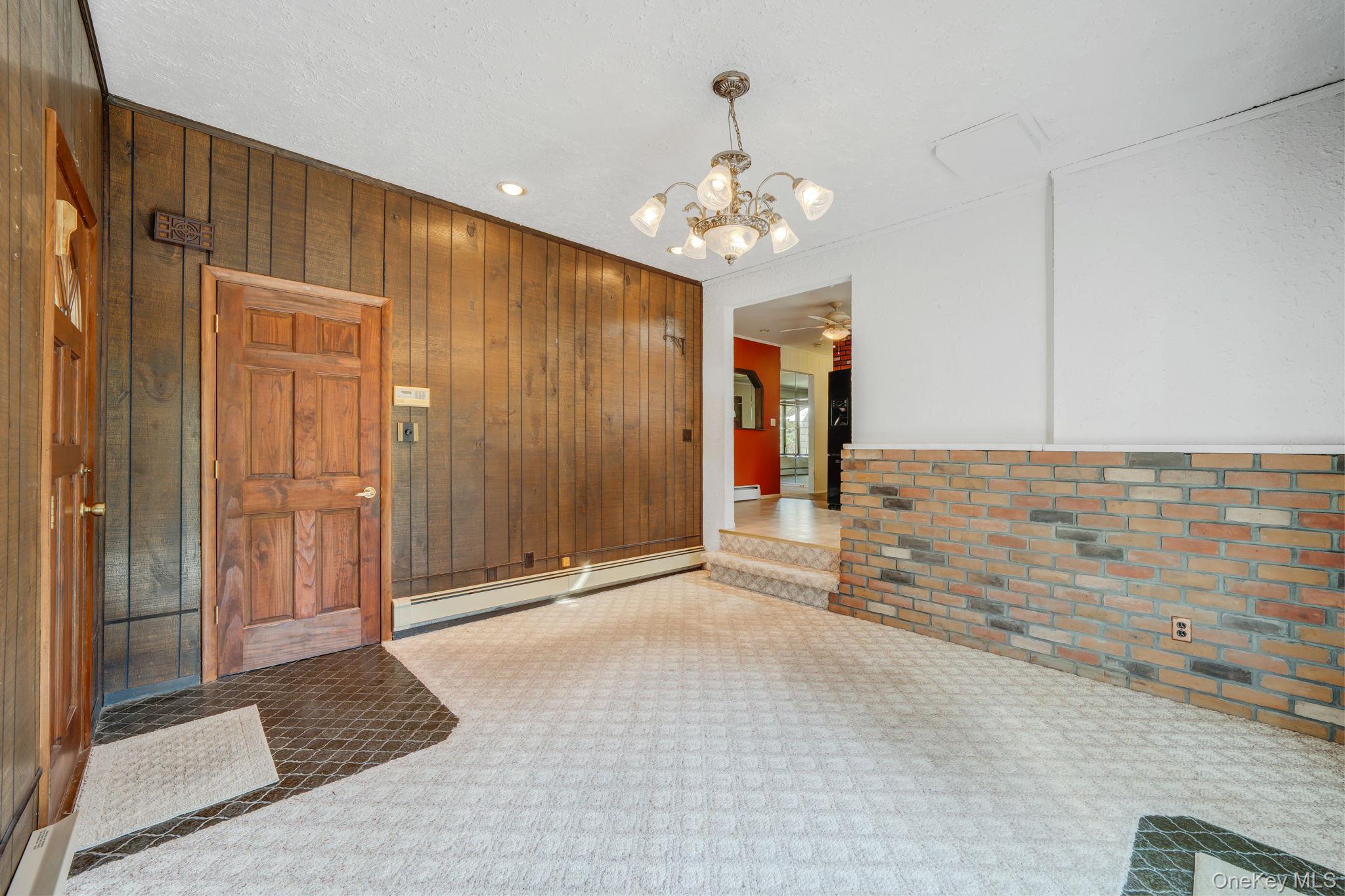 362 W Woodside Avenue, Patchogue, NY 11772