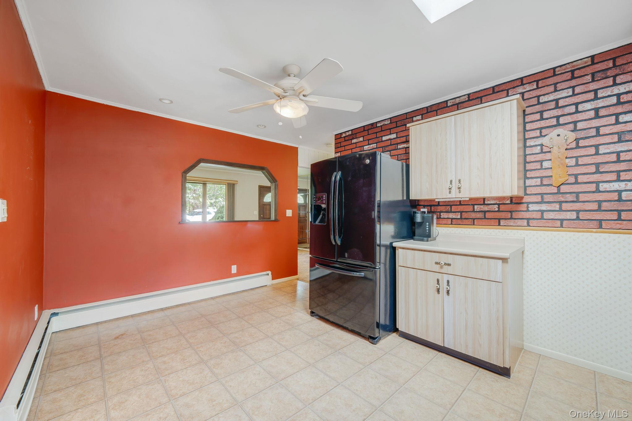 362 W Woodside Avenue, Patchogue, NY 11772