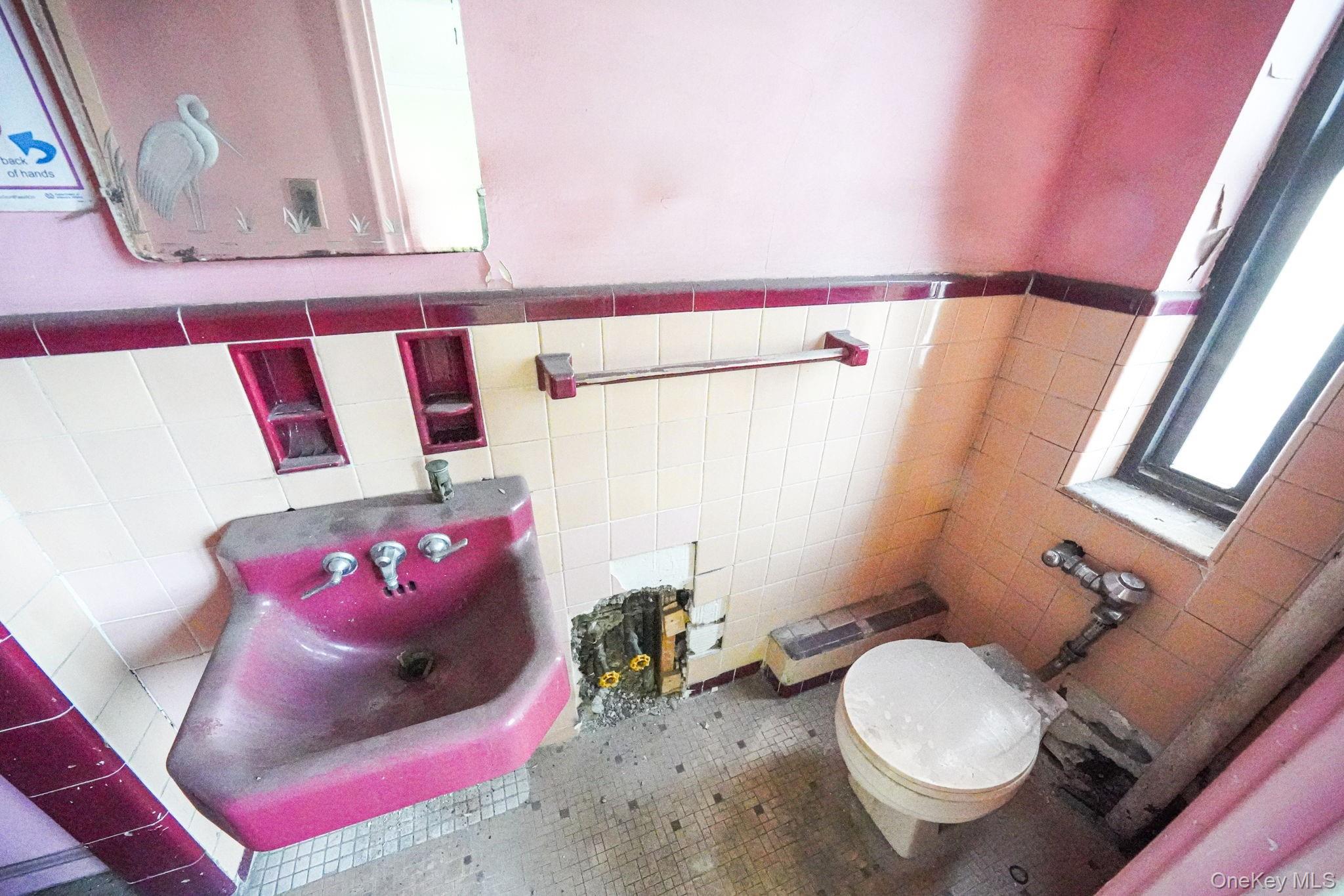 860 Grand Concourse # 2R, Bronx, NY 10451