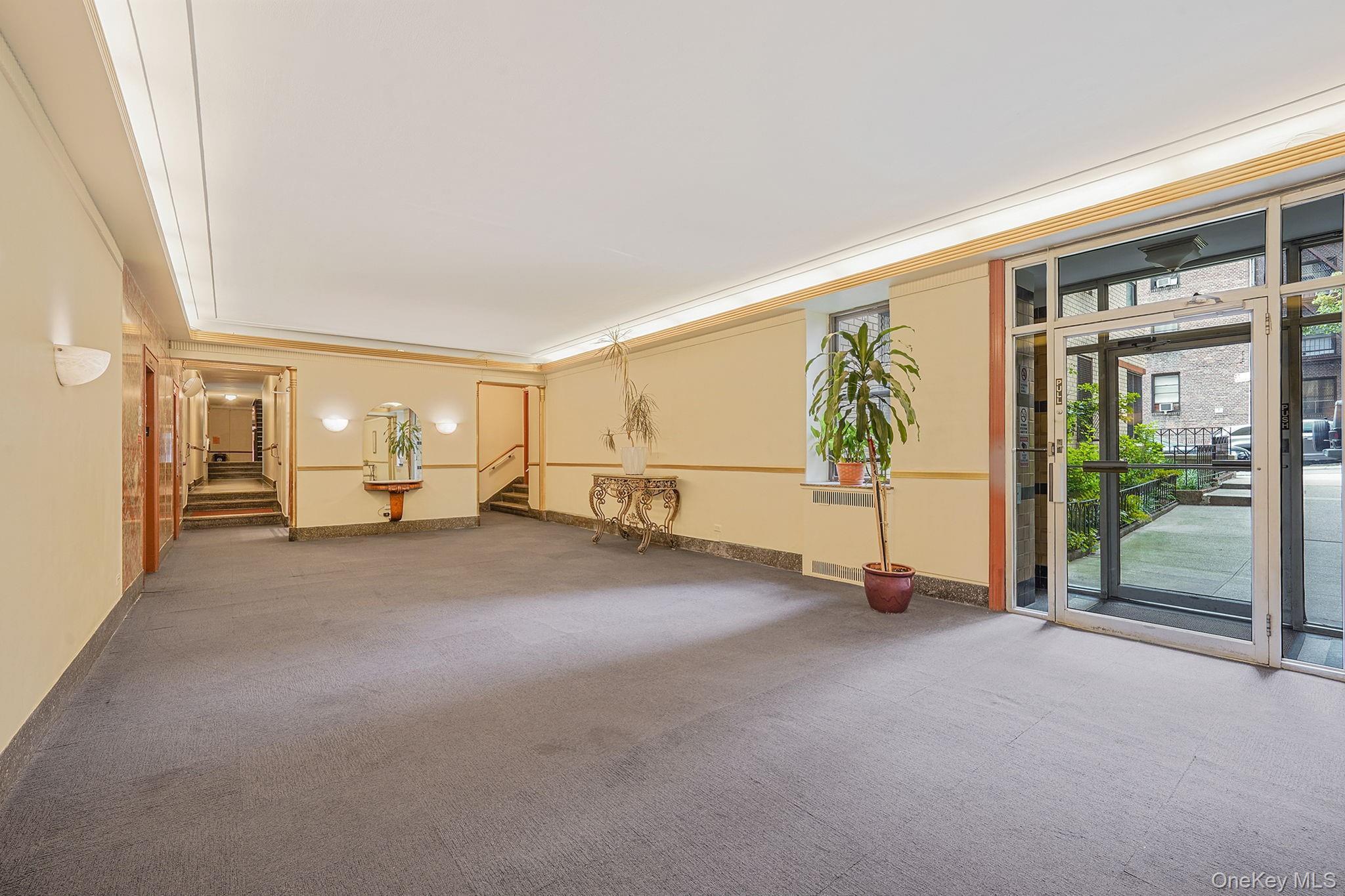 860 Grand Concourse # 2R, Bronx, NY 10451