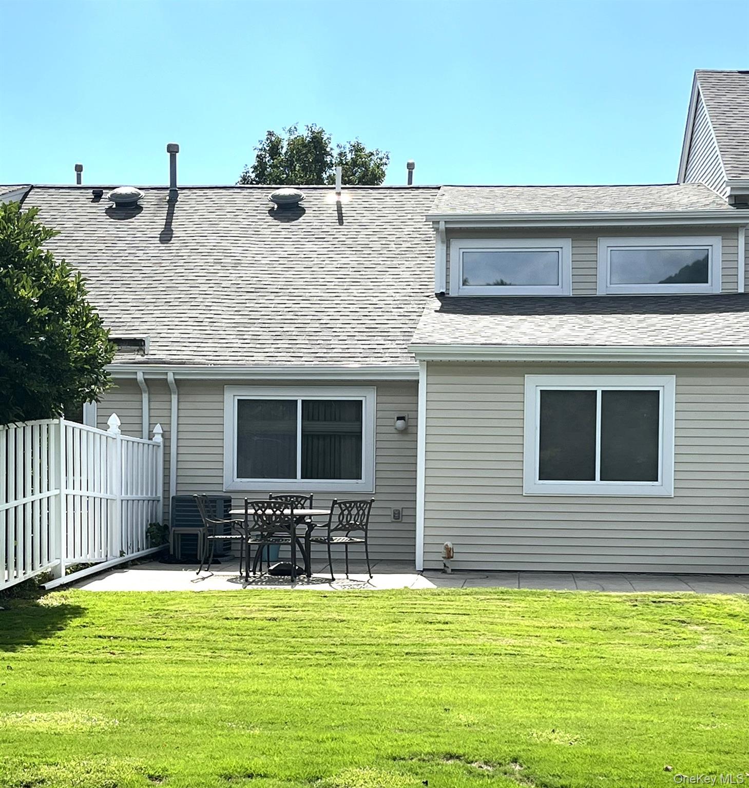 552 Birchwood Park Drive, Middle Island, NY 11953