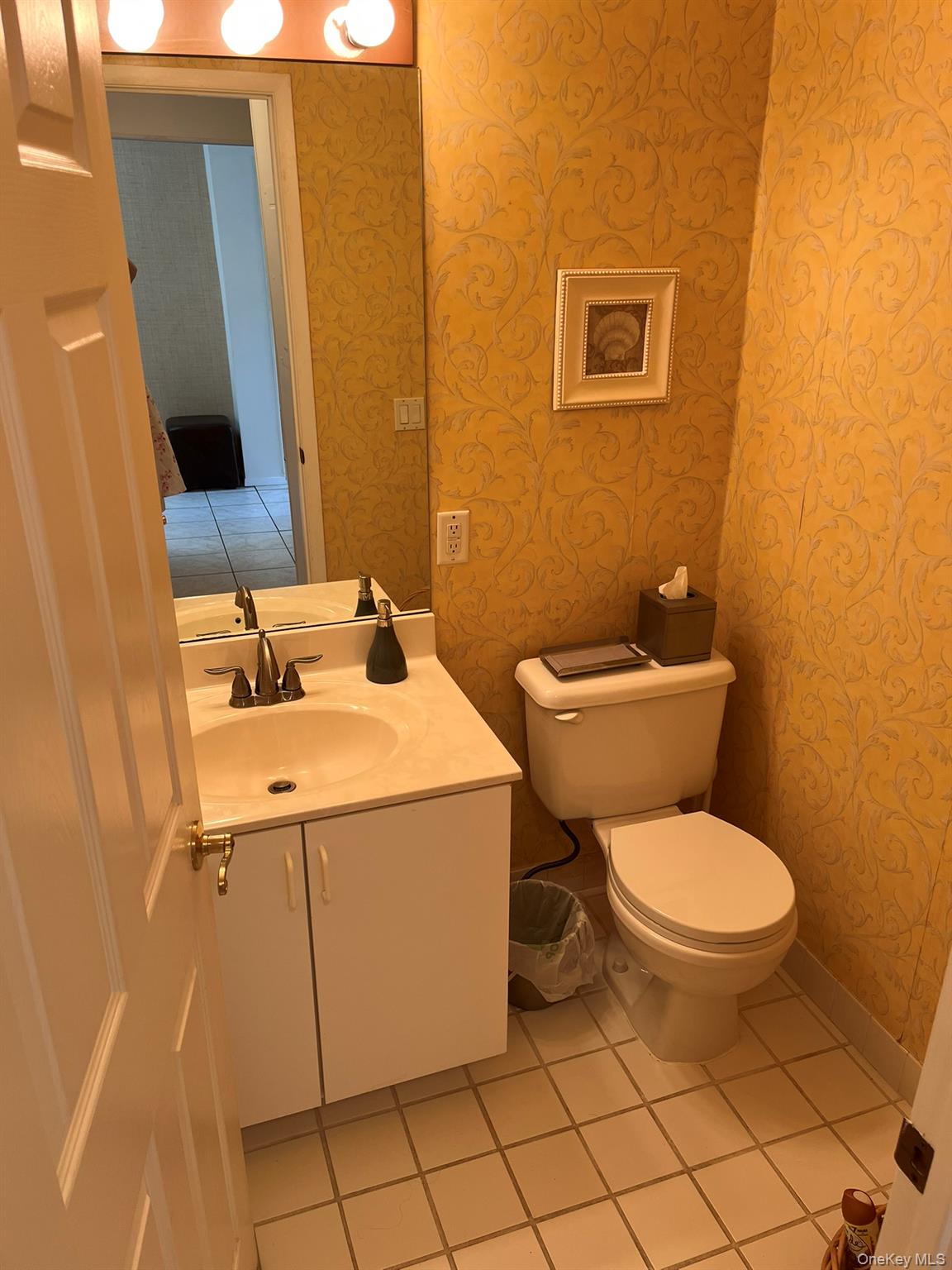 552 Birchwood Park Drive, Middle Island, NY 11953