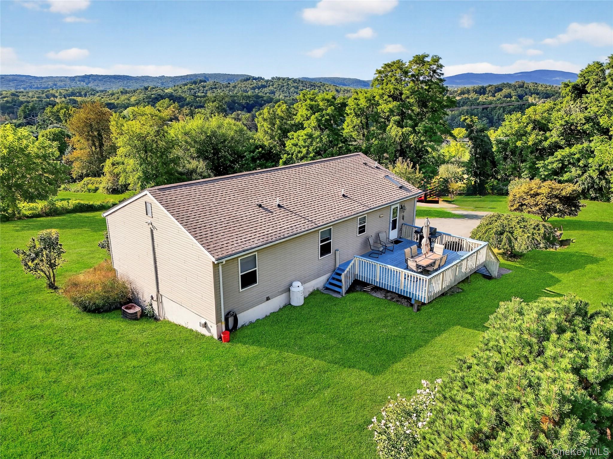 128 Gold Road, Poughquag, NY 12570