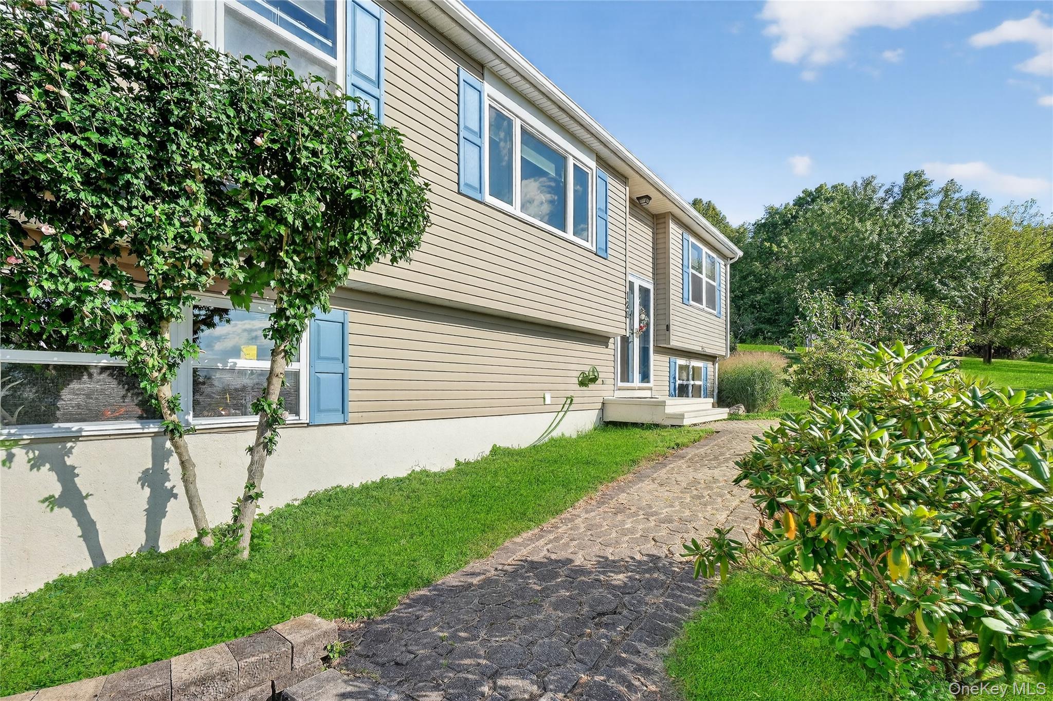 128 Gold Road, Poughquag, NY 12570