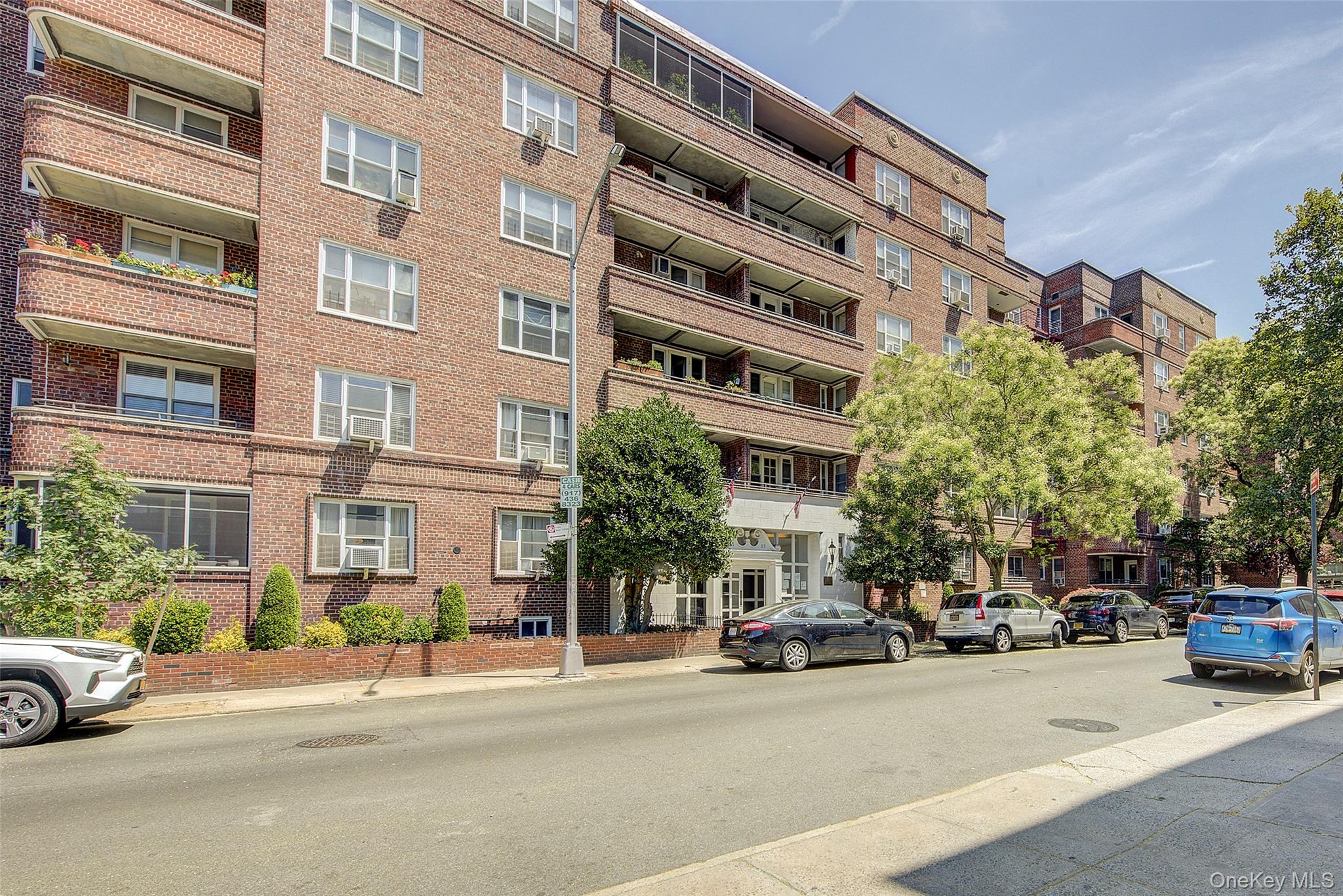 83-33 Austin Street # 6T, Kew Gardens, NY 11415