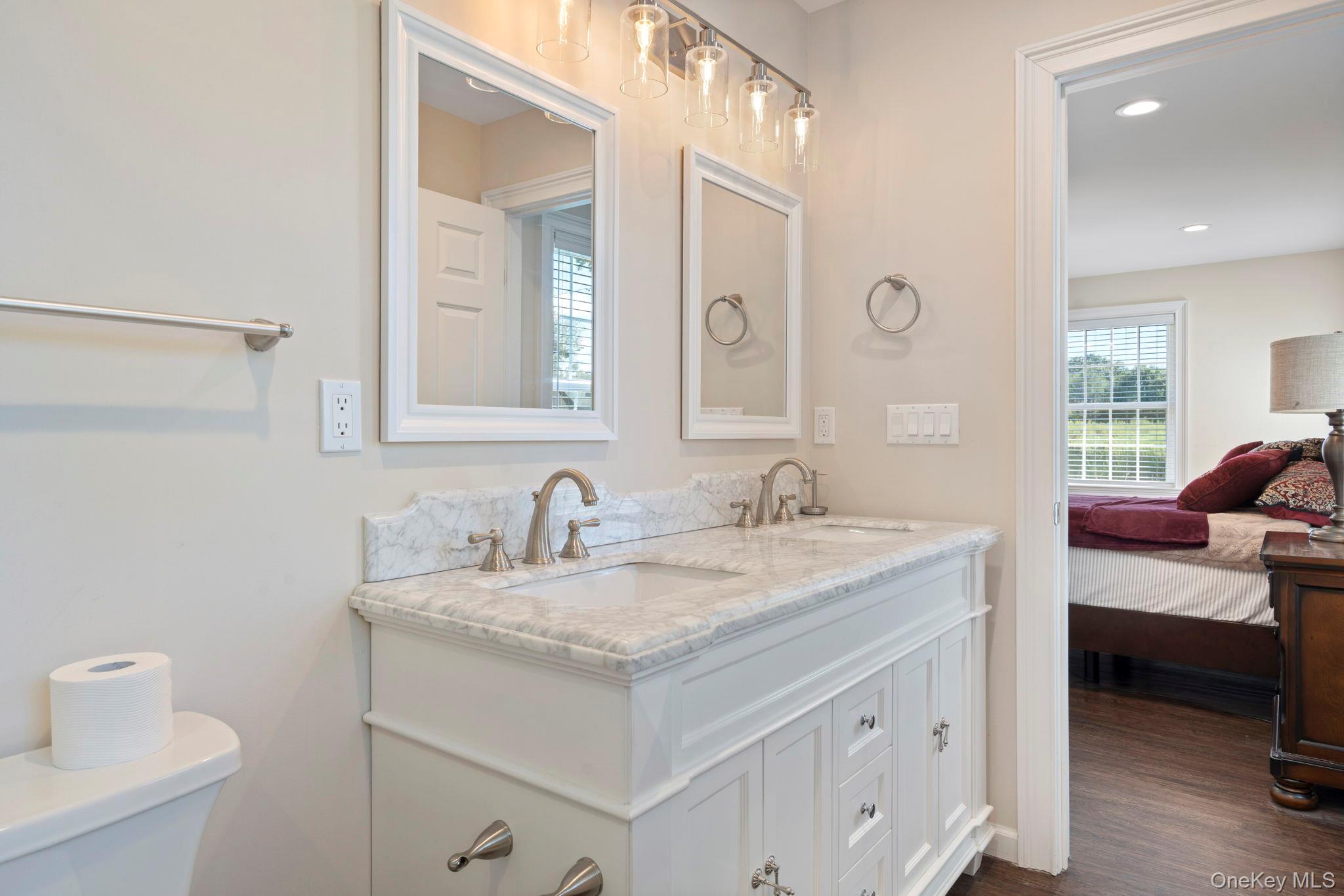 172 Broadway, Greenlawn, NY 11740