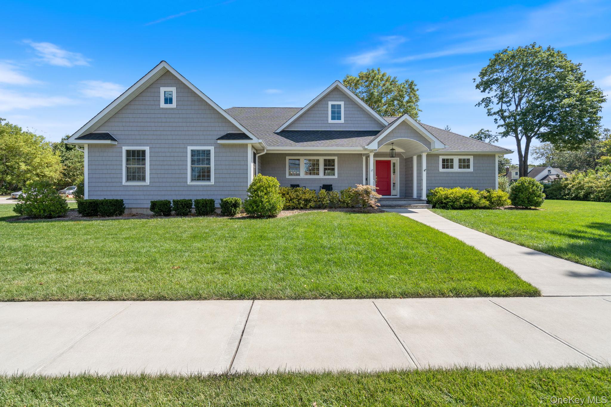 172 Broadway, Greenlawn, NY 11740