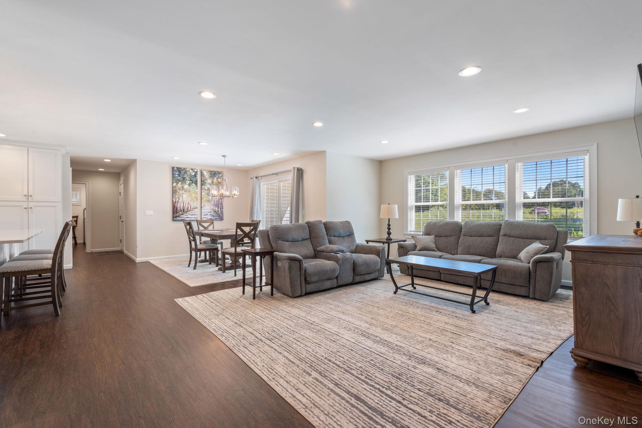 172 Broadway, Greenlawn, NY 11740