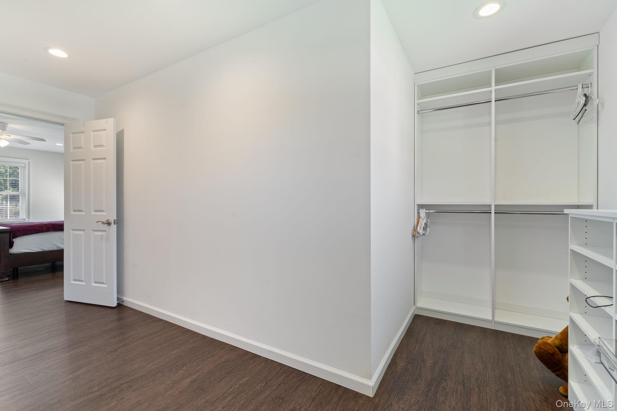 172 Broadway, Greenlawn, NY 11740