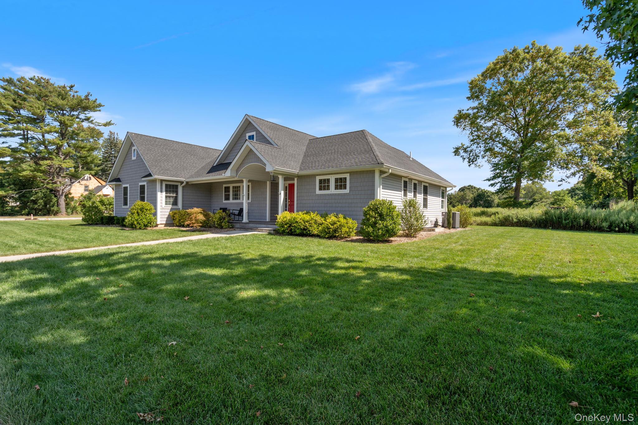 172 Broadway, Greenlawn, NY 11740