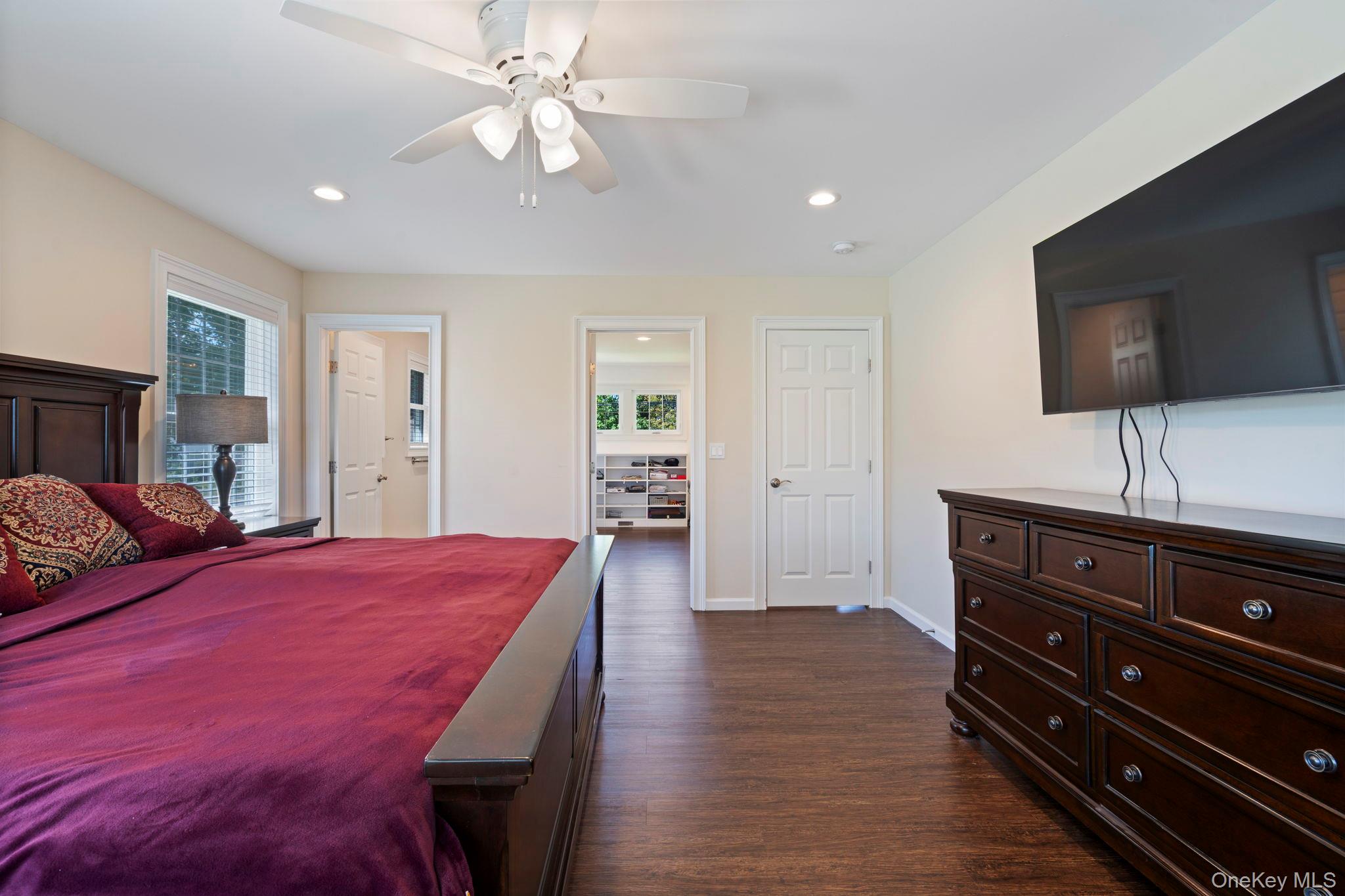 172 Broadway, Greenlawn, NY 11740