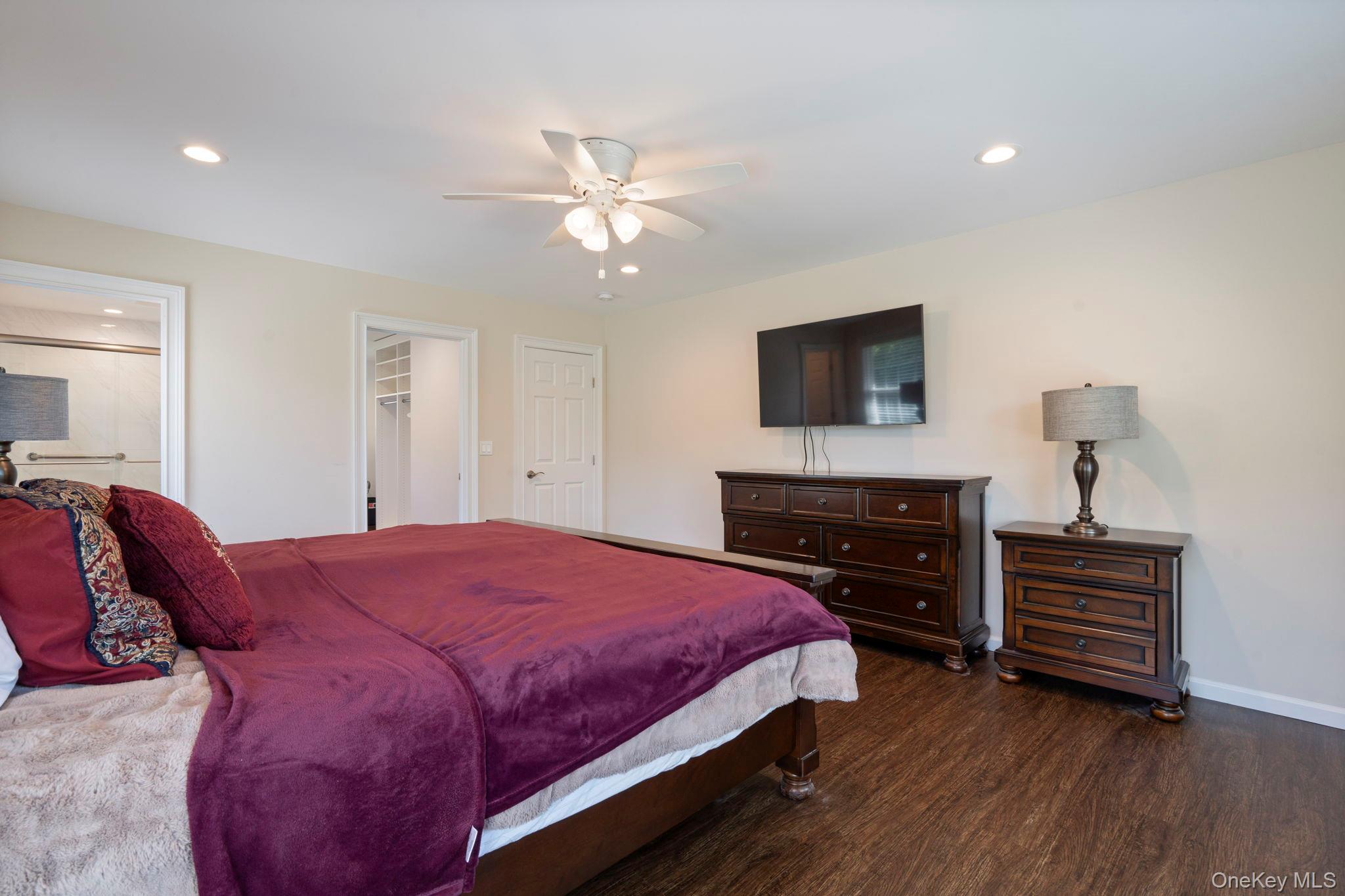 172 Broadway, Greenlawn, NY 11740