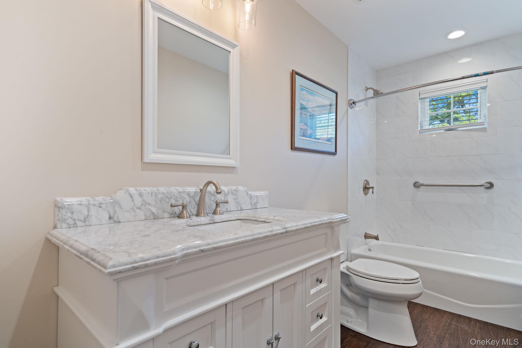 172 Broadway, Greenlawn, NY 11740