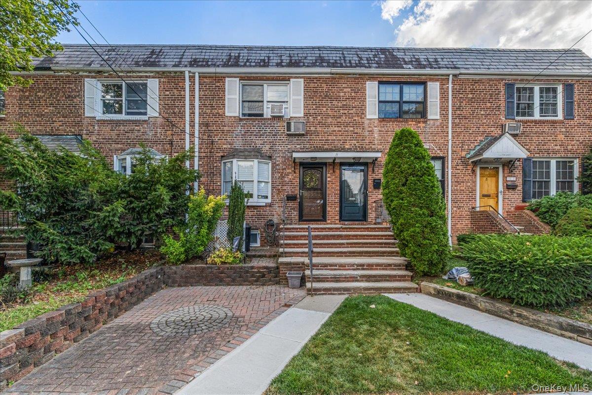 15824 Powells Cove Boulevard, Beechhurst, NY 11357