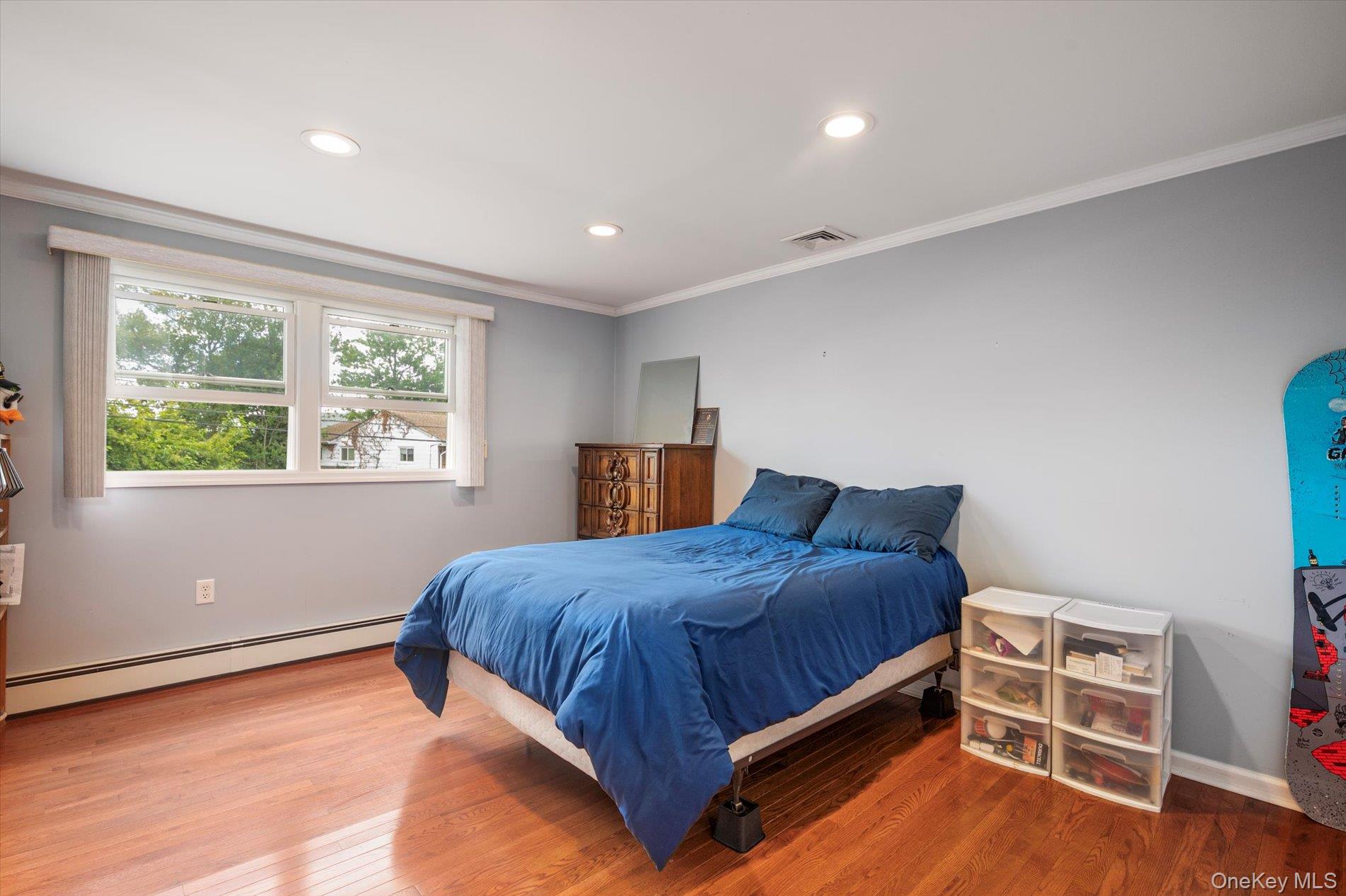 40 Bayview Place, Massapequa, NY 11758