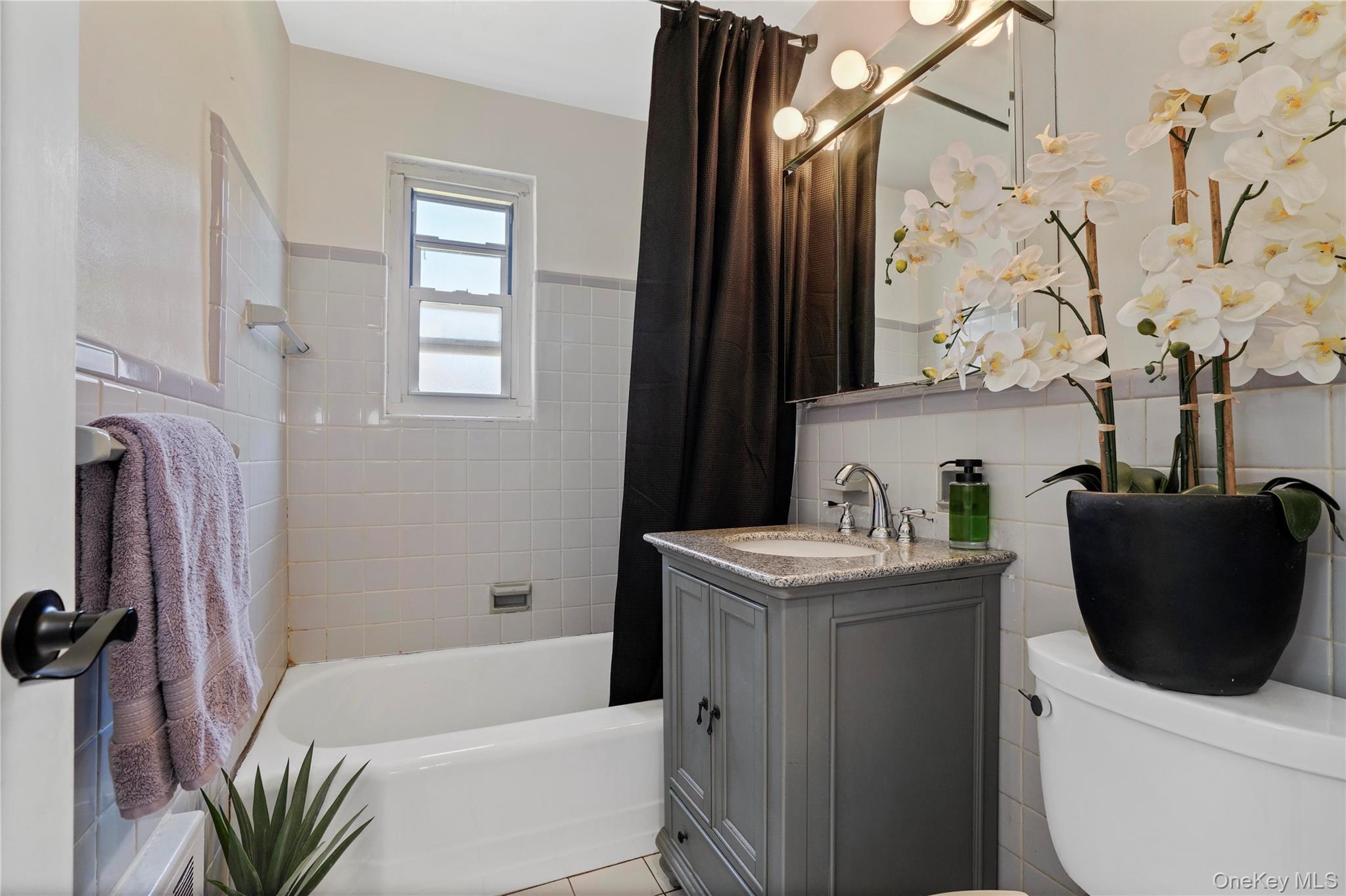 89-29 Shore Parkway # 2, Howard Beach, NY 11414