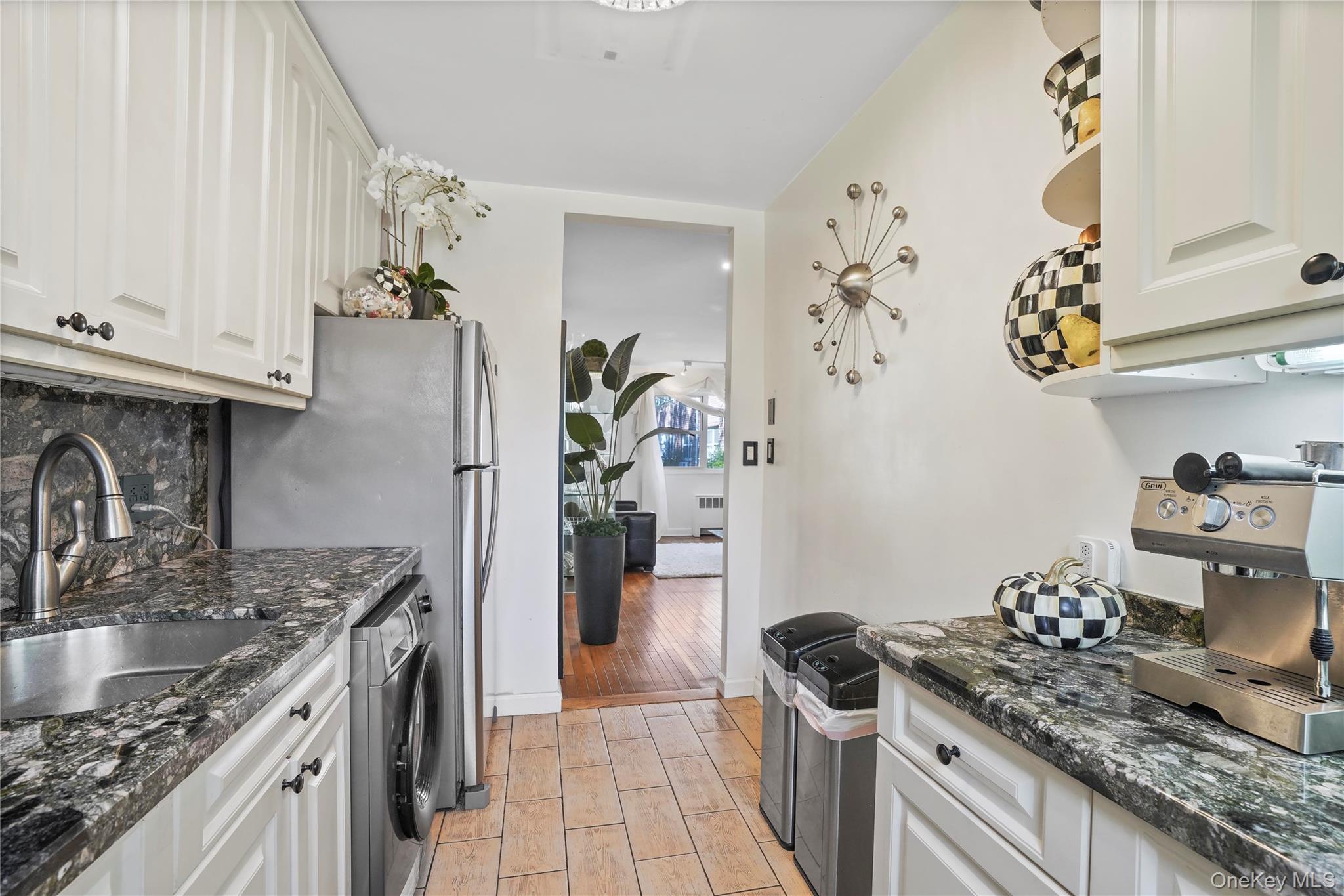 89-29 Shore Parkway # 2, Howard Beach, NY 11414