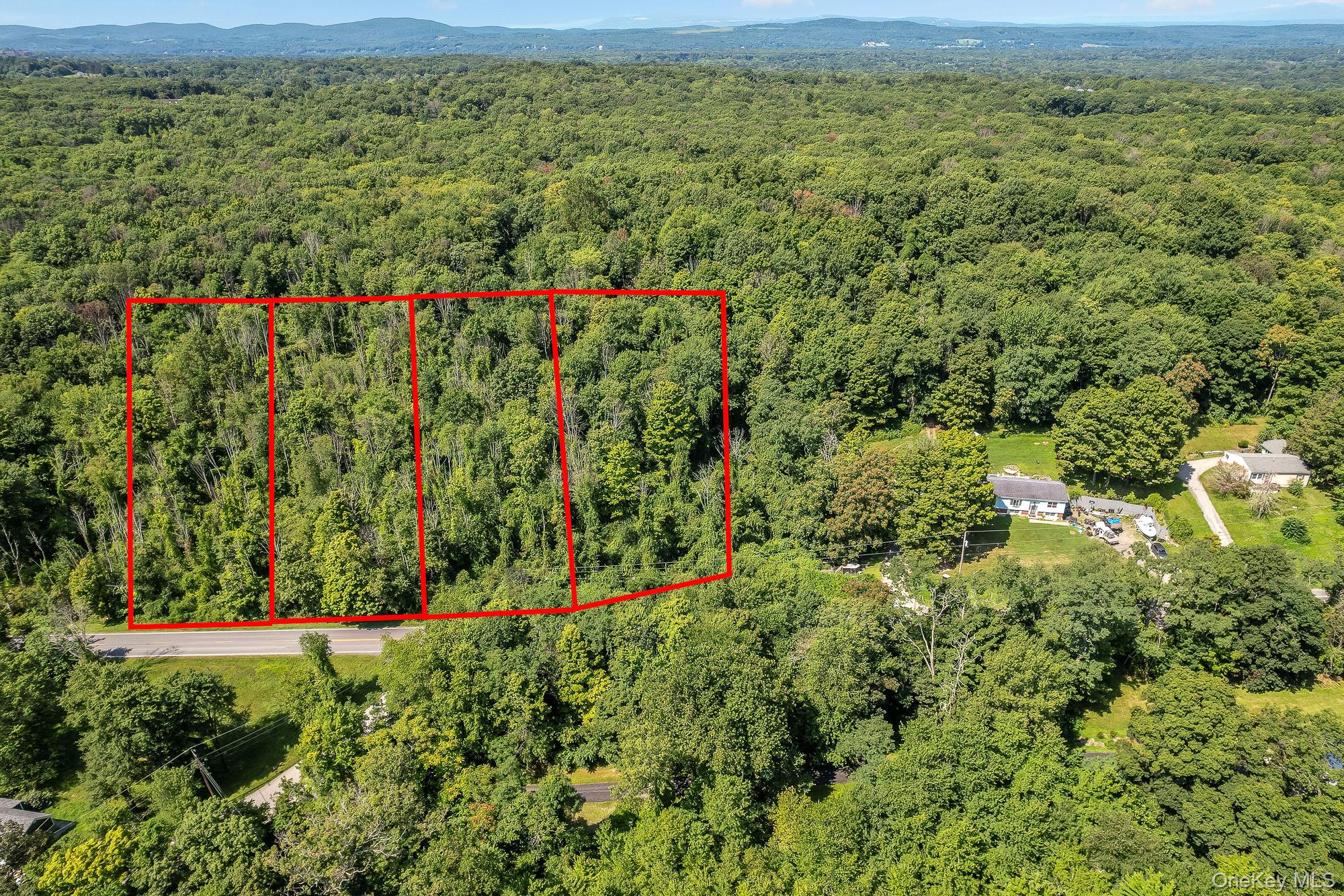 155 S Quaker Lane, Hyde Park, NY 12538