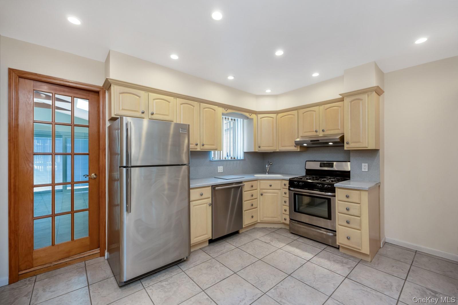 61-33 78 Street, Middle Village, NY 11379