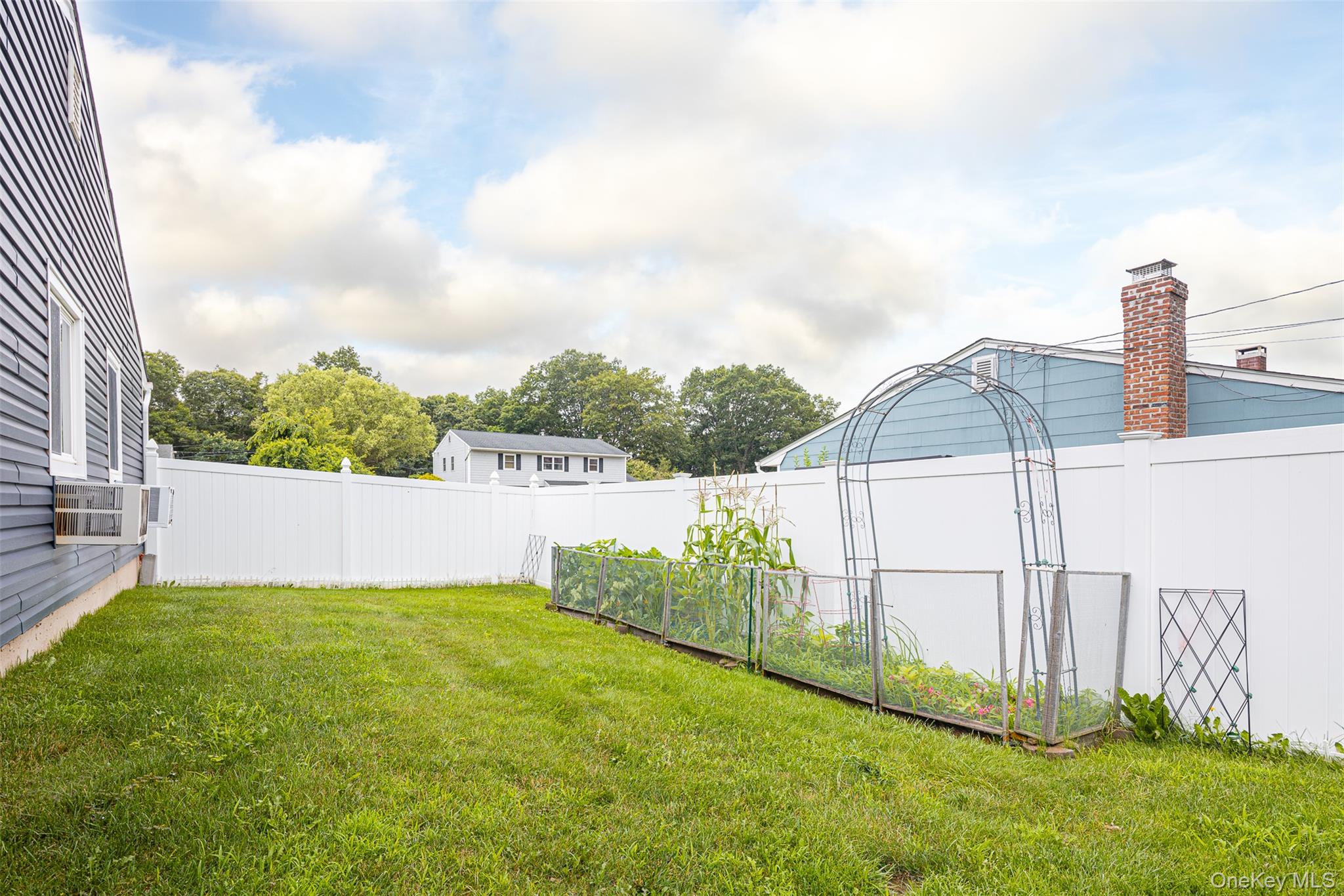 33 Wilson Street, Port Jefferson Station, NY 11776