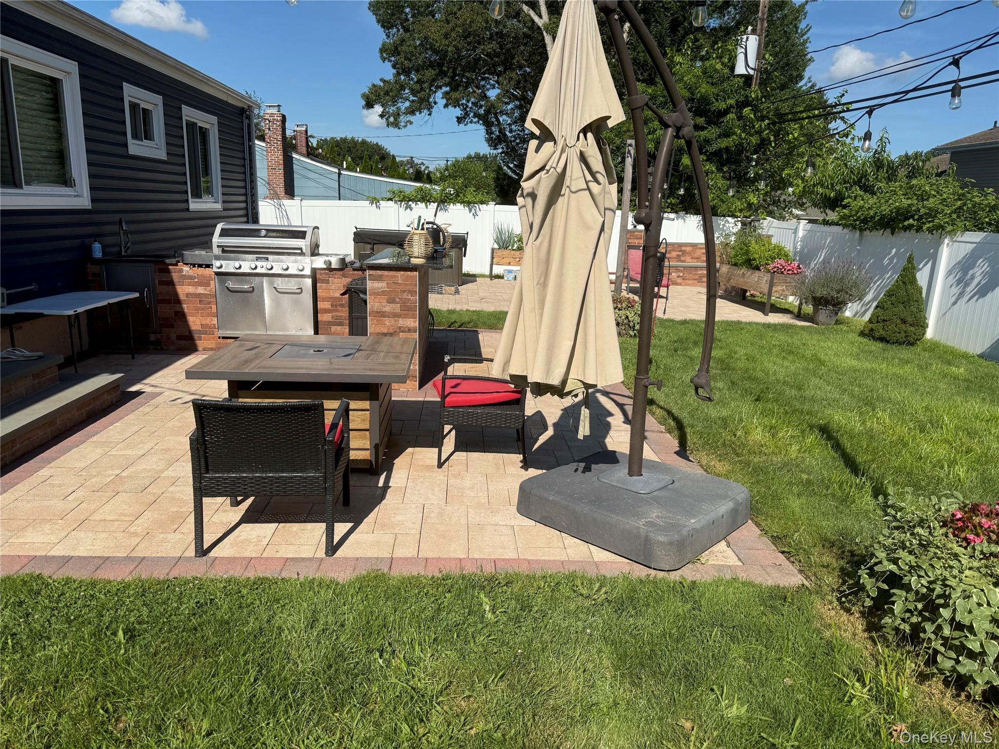 33 Wilson Street, Port Jefferson Station, NY 11776