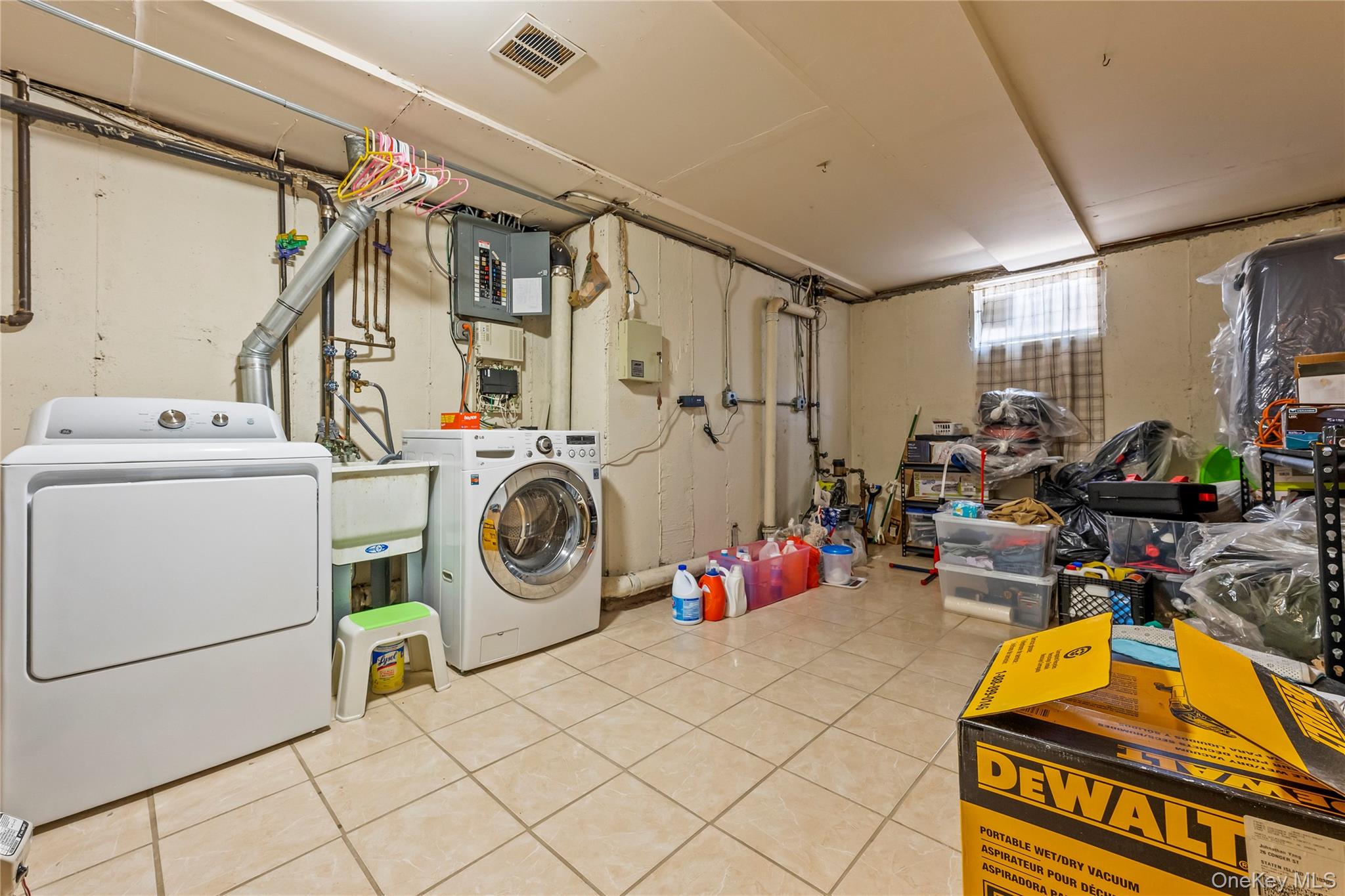 26 conger, Staten Island, NY 10305