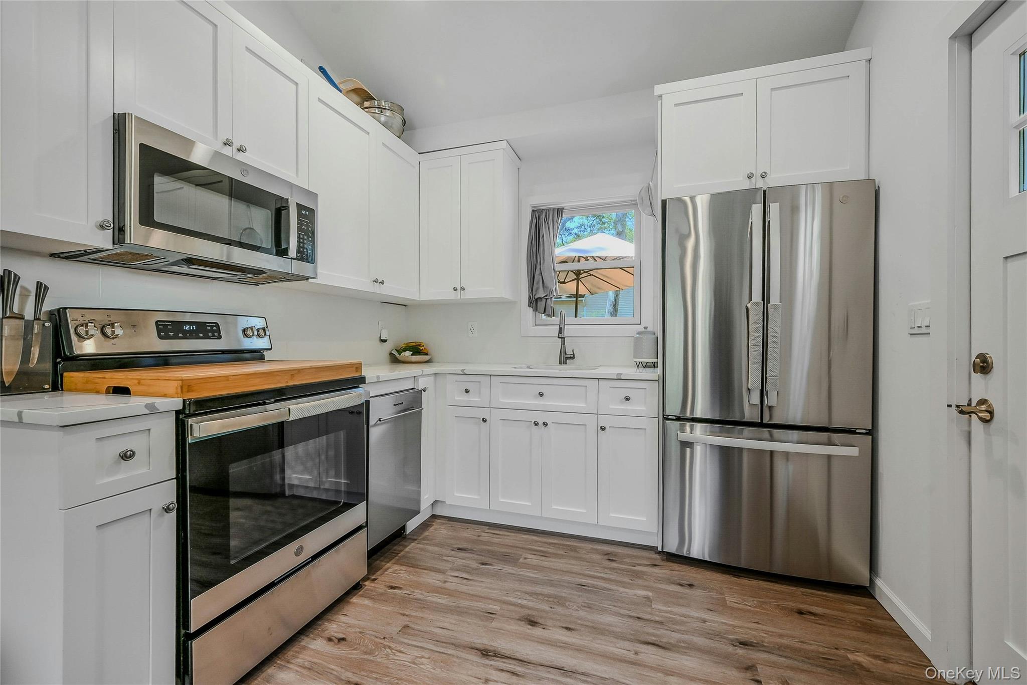 2 Setauket Trail, Ridge, NY 11961