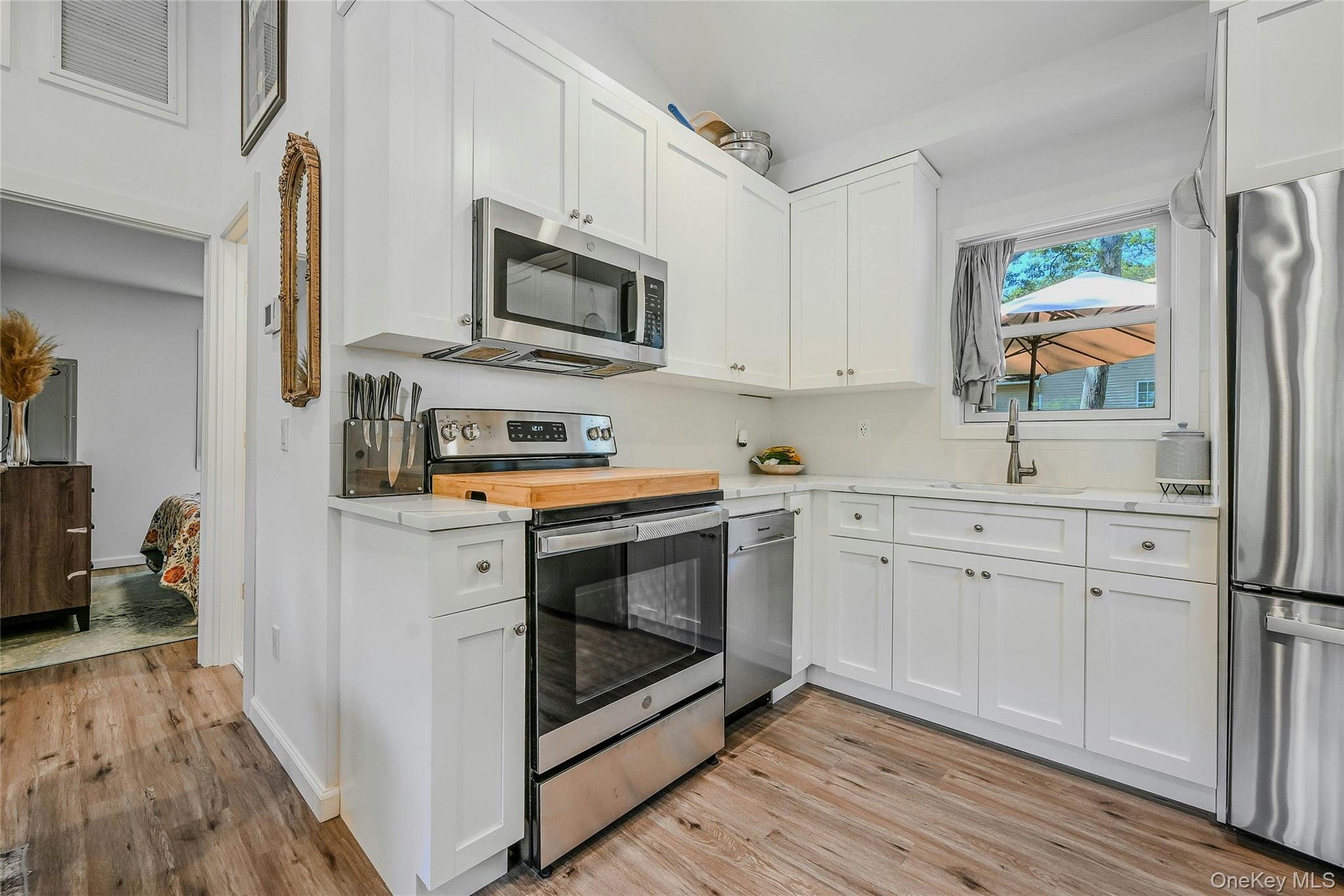 2 Setauket Trail, Ridge, NY 11961