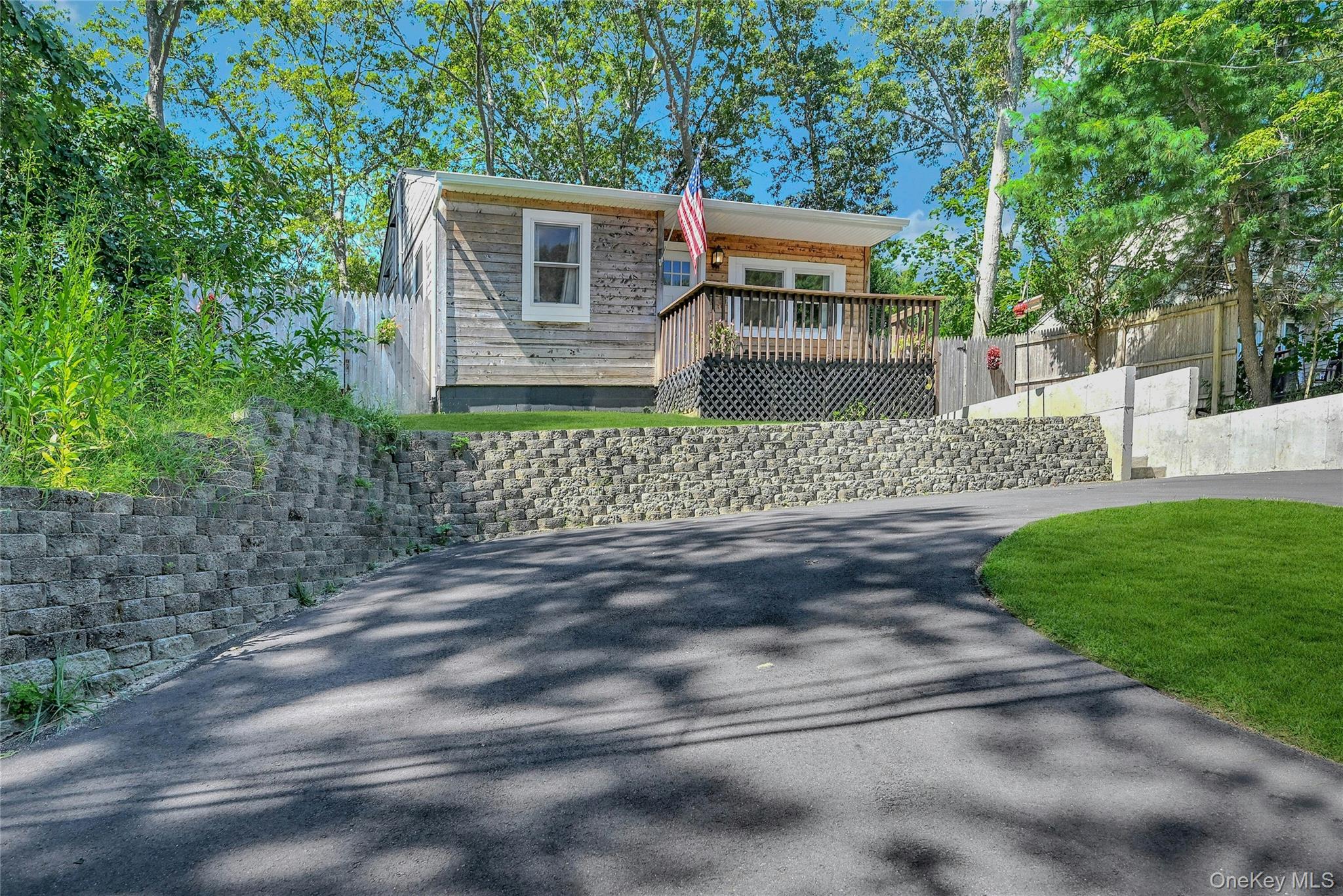 2 Setauket Trail, Ridge, NY 11961