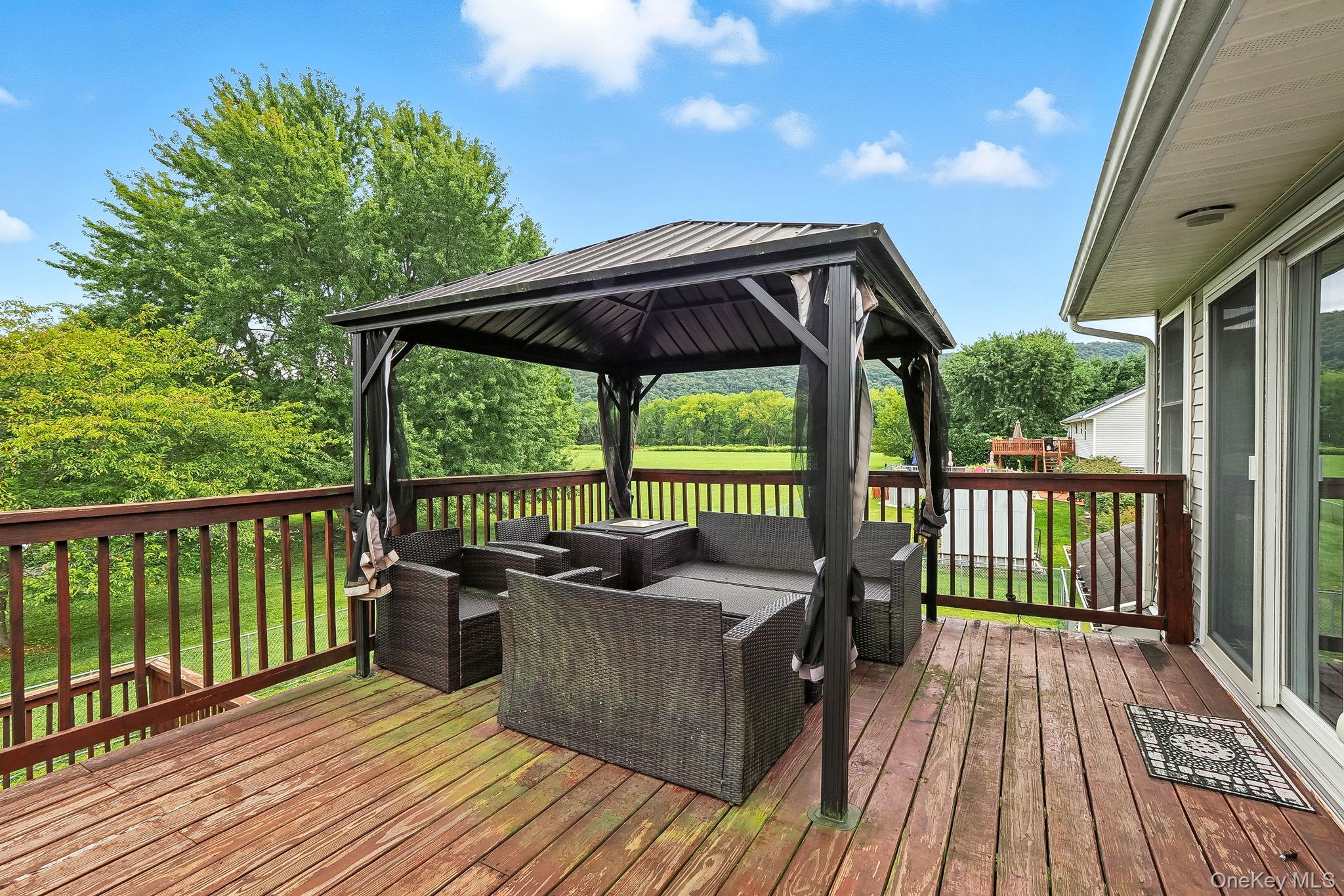 20 Bernadette Way, Washingtonville, NY 10992