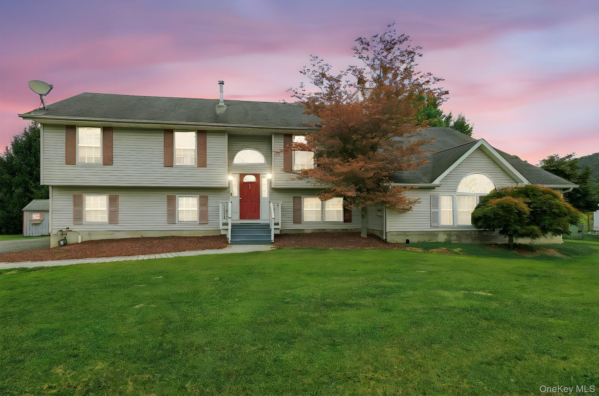 20 Bernadette Way, Washingtonville, NY 10992