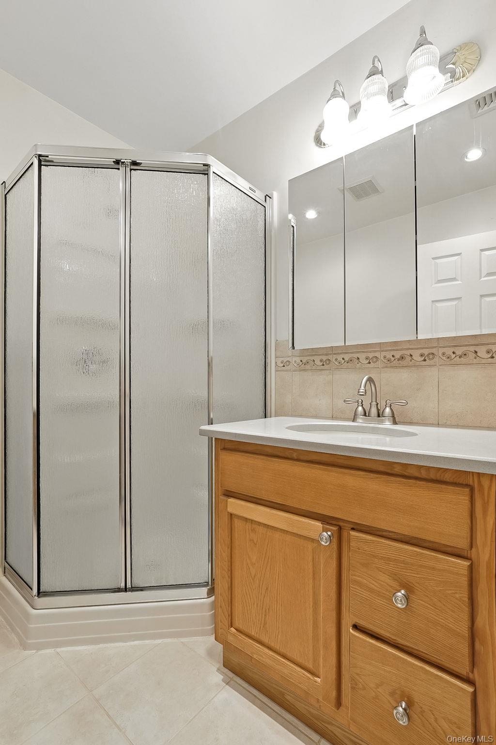 20 Bernadette Way, Washingtonville, NY 10992