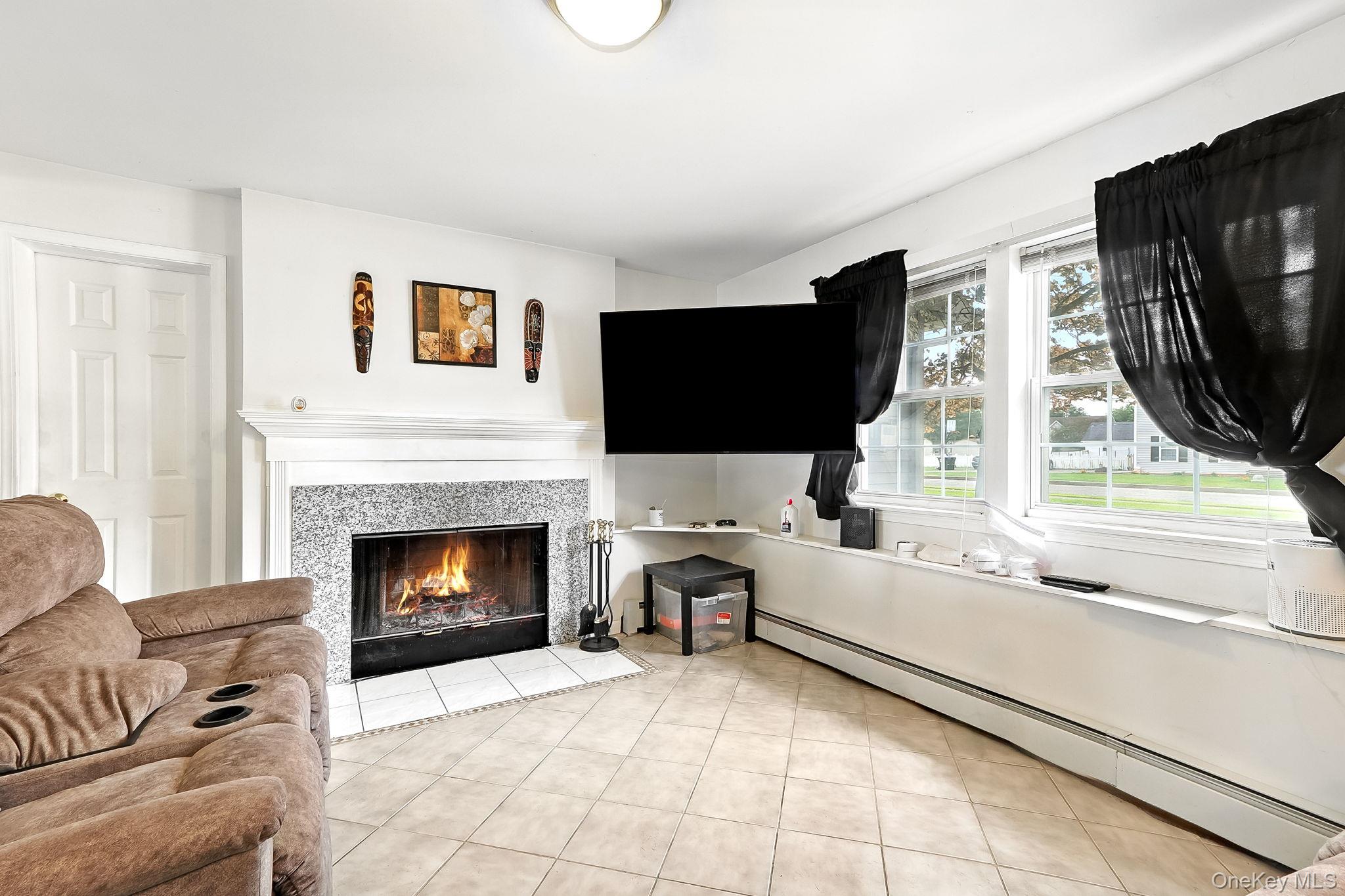 20 Bernadette Way, Washingtonville, NY 10992