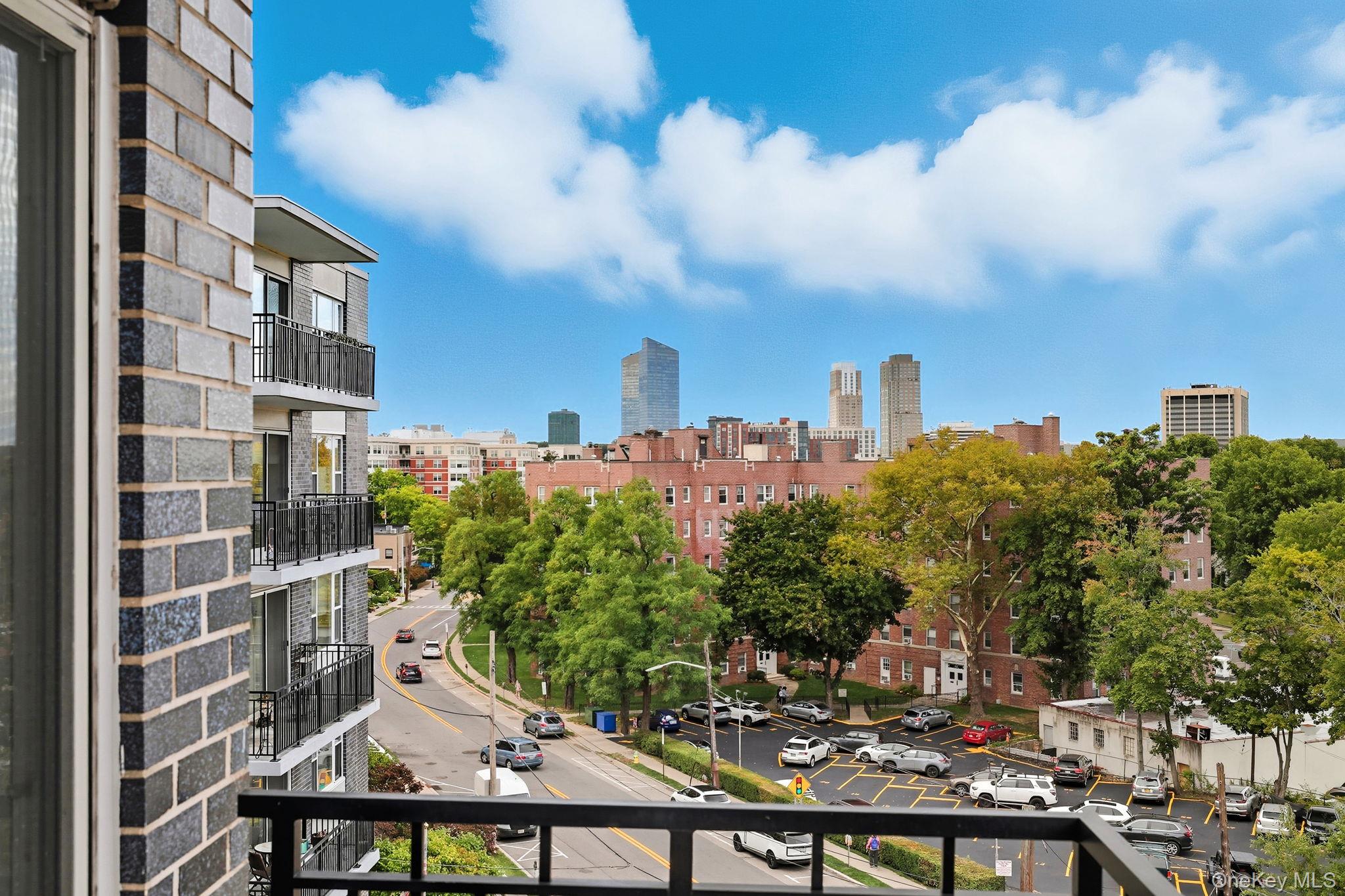 20 Old Mamaroneck Road # 6C, White Plains, NY 10605