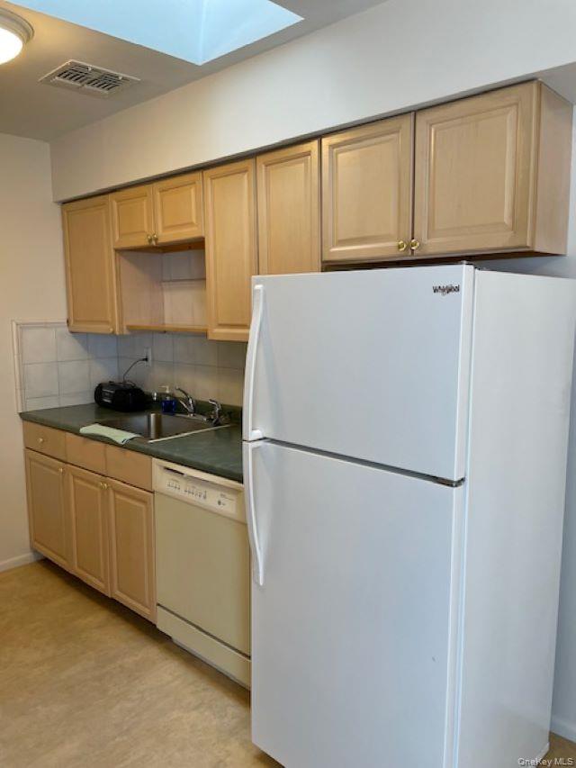 120 Exmore Court # D, Ridge, NY 11961