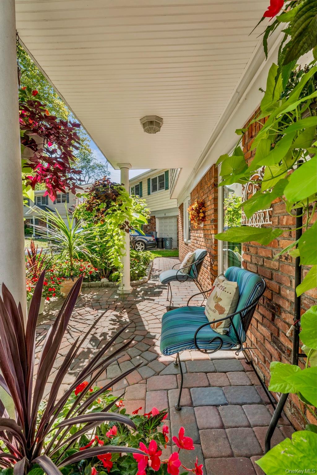 6 Saddler Court, South Huntington, NY 11746