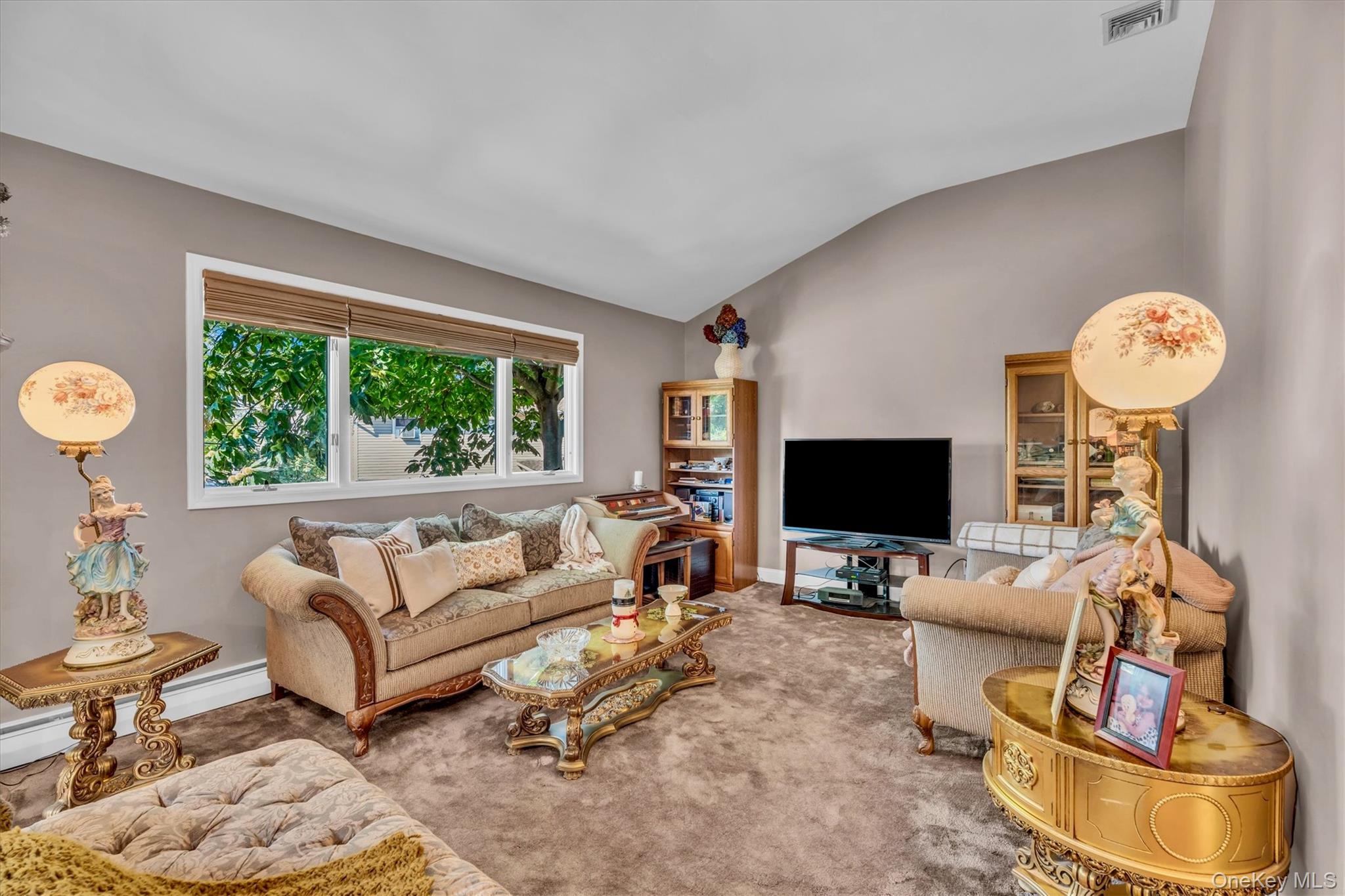 6 Saddler Court, South Huntington, NY 11746