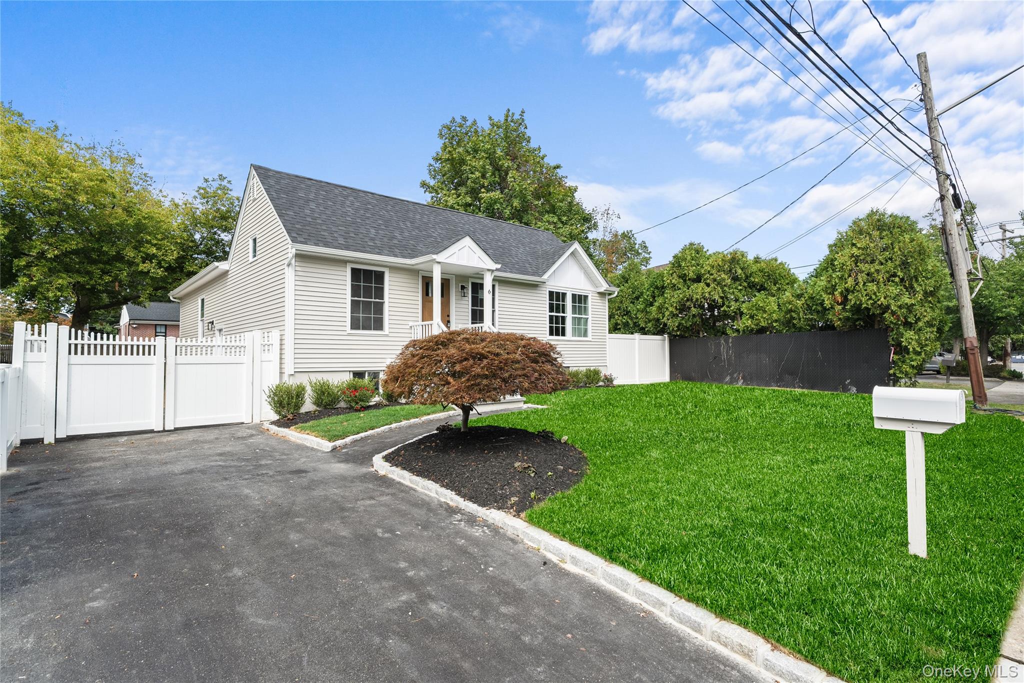 6 Cleveland Street, Nesconset, NY 11767