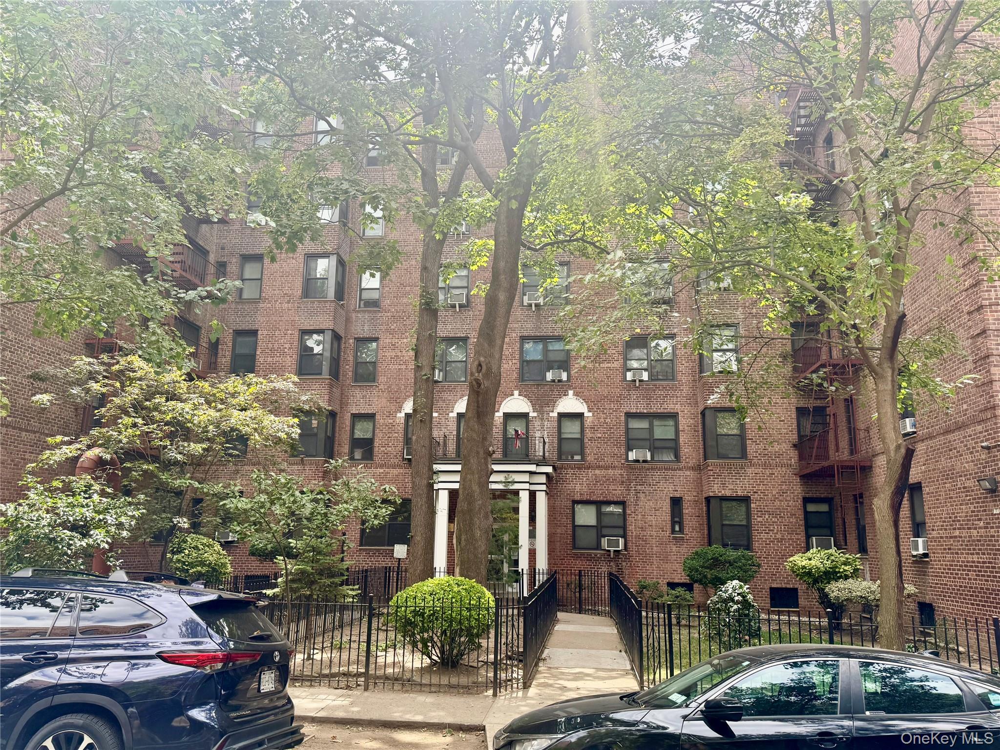 88-10 34th Avenue # 1B, Jackson Heights, NY 11372