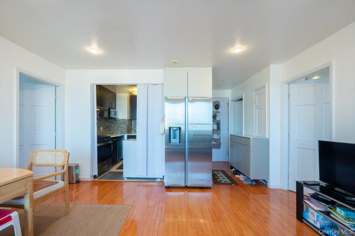 143-26 41 Avenue # 9A, Flushing, NY 11355