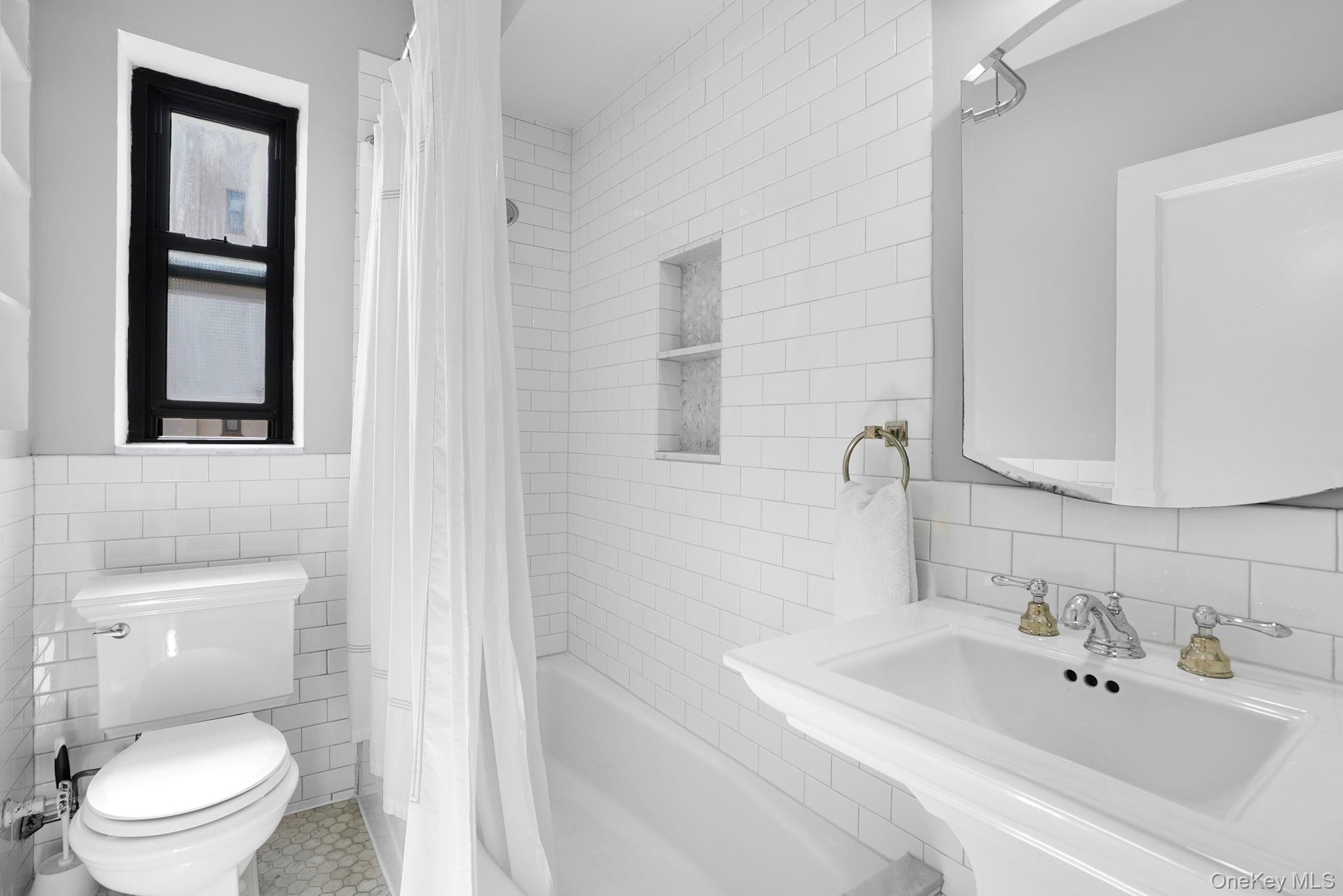 17 N Chatsworth Avenue # #4L, Larchmont, NY 10538