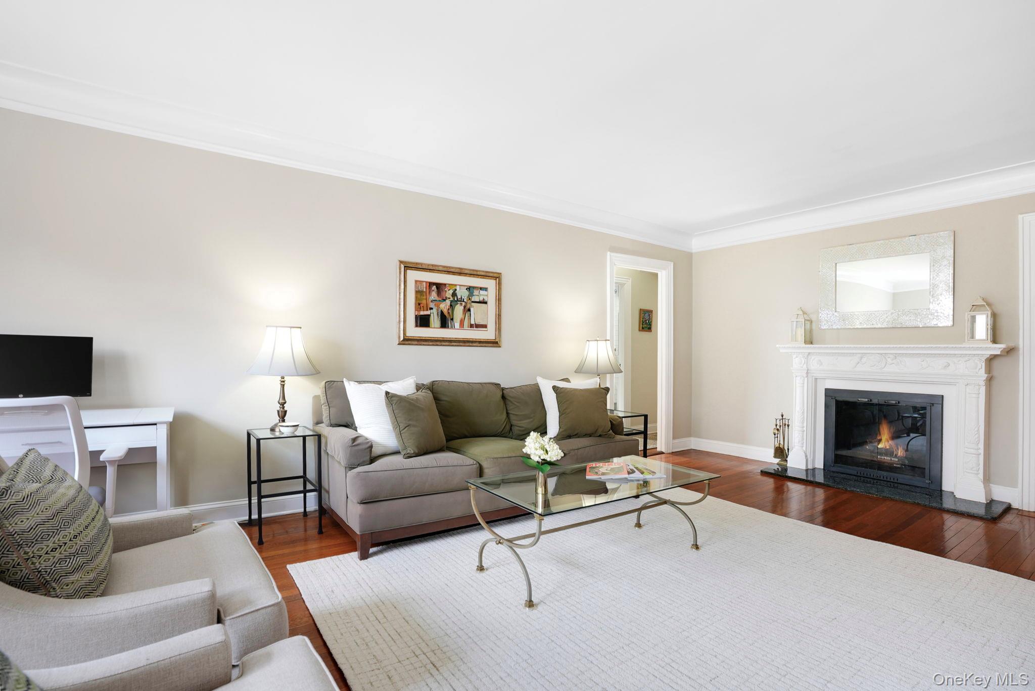 17 N Chatsworth Avenue # #4L, Larchmont, NY 10538