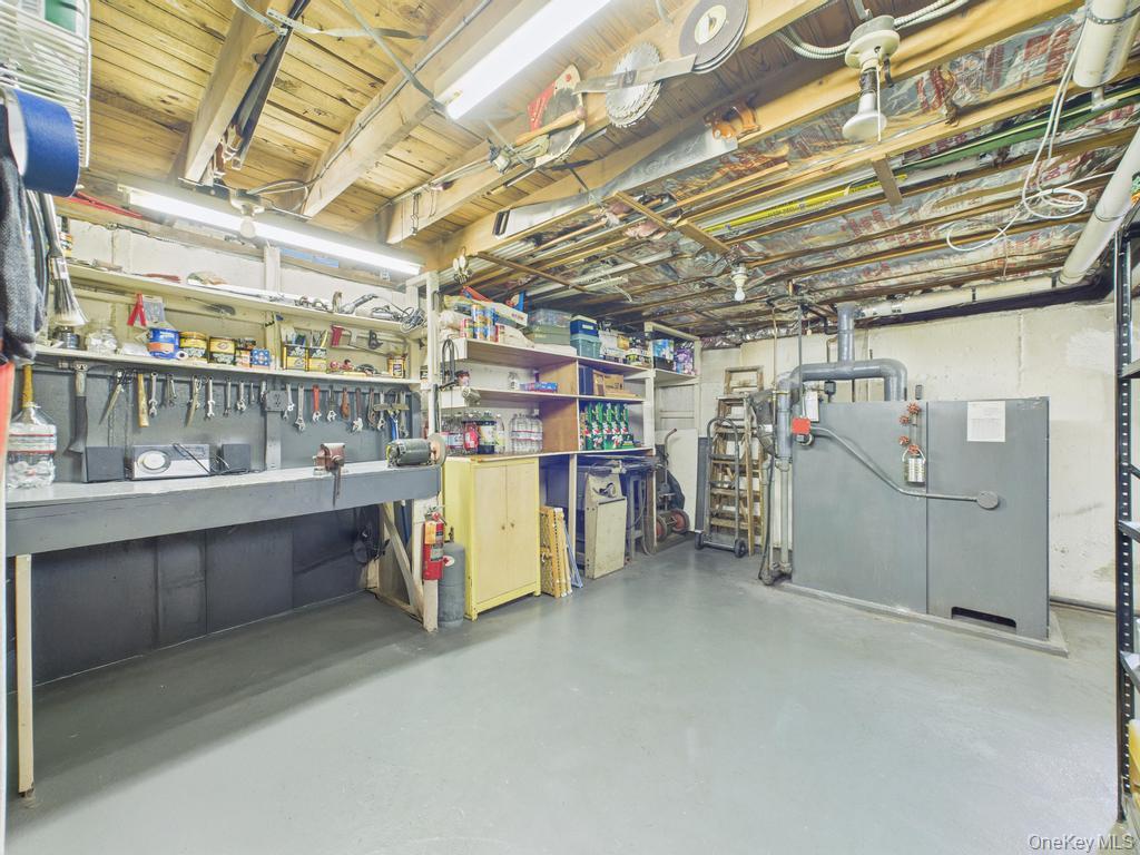 81 Cedarlawn Boulevard, Valley Stream, NY 11580