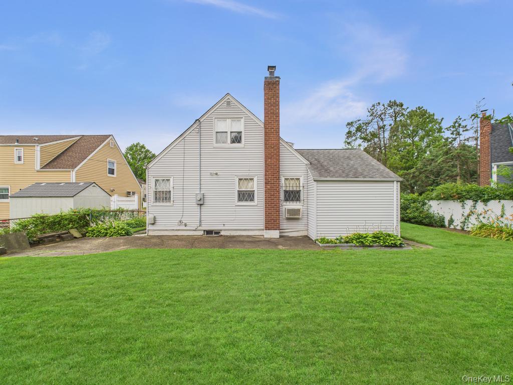 81 Cedarlawn Boulevard, Valley Stream, NY 11580